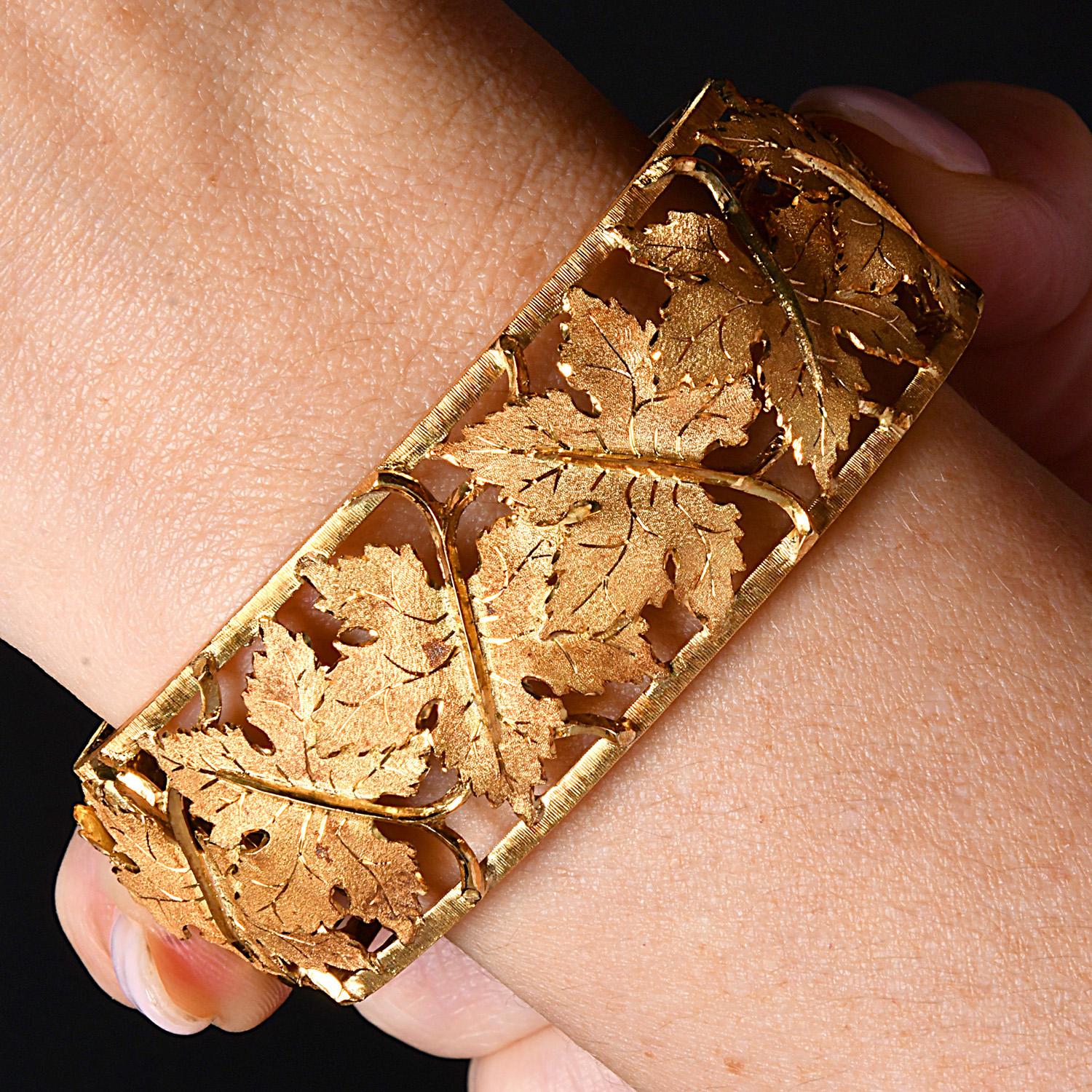 Federico Buccellati Bracciale vintage con foglia d'acero in oro 18 carati in vendita 6