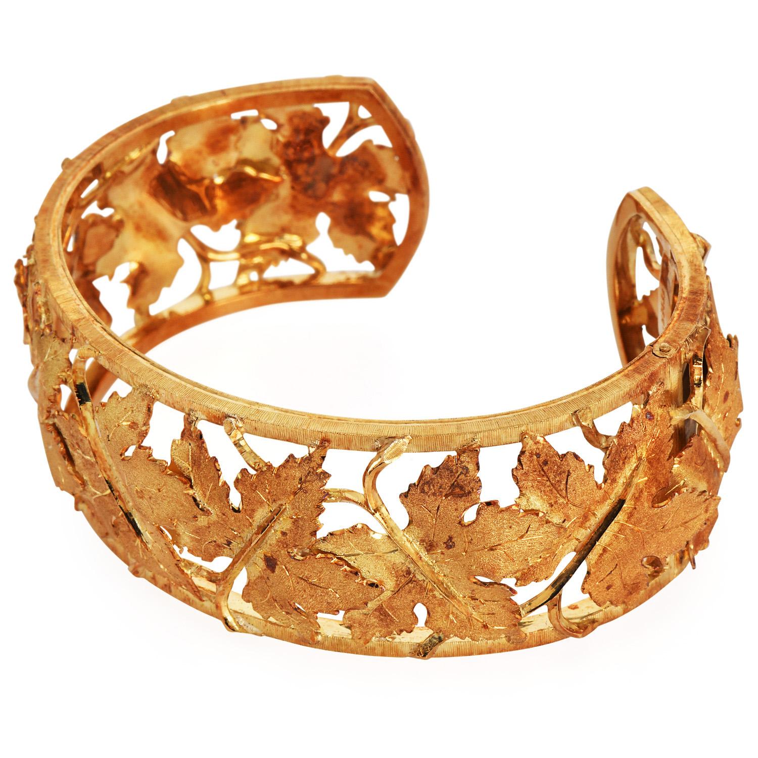 Federico Buccellati Bracciale vintage con foglia d'acero in oro 18 carati In condizioni ottime in vendita a Miami, FL