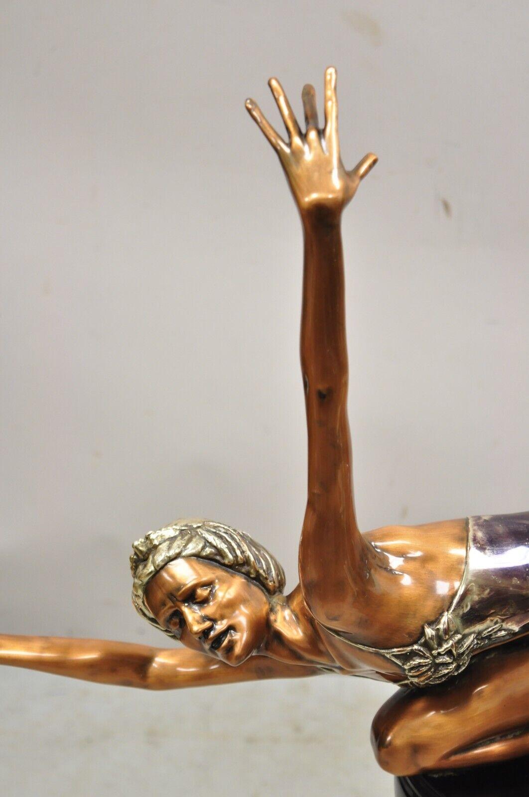 Bronze Sculpture en bronze de Federico Cardona représentant une danseuse de ballet sur socle en marbre 32/250 en vente
