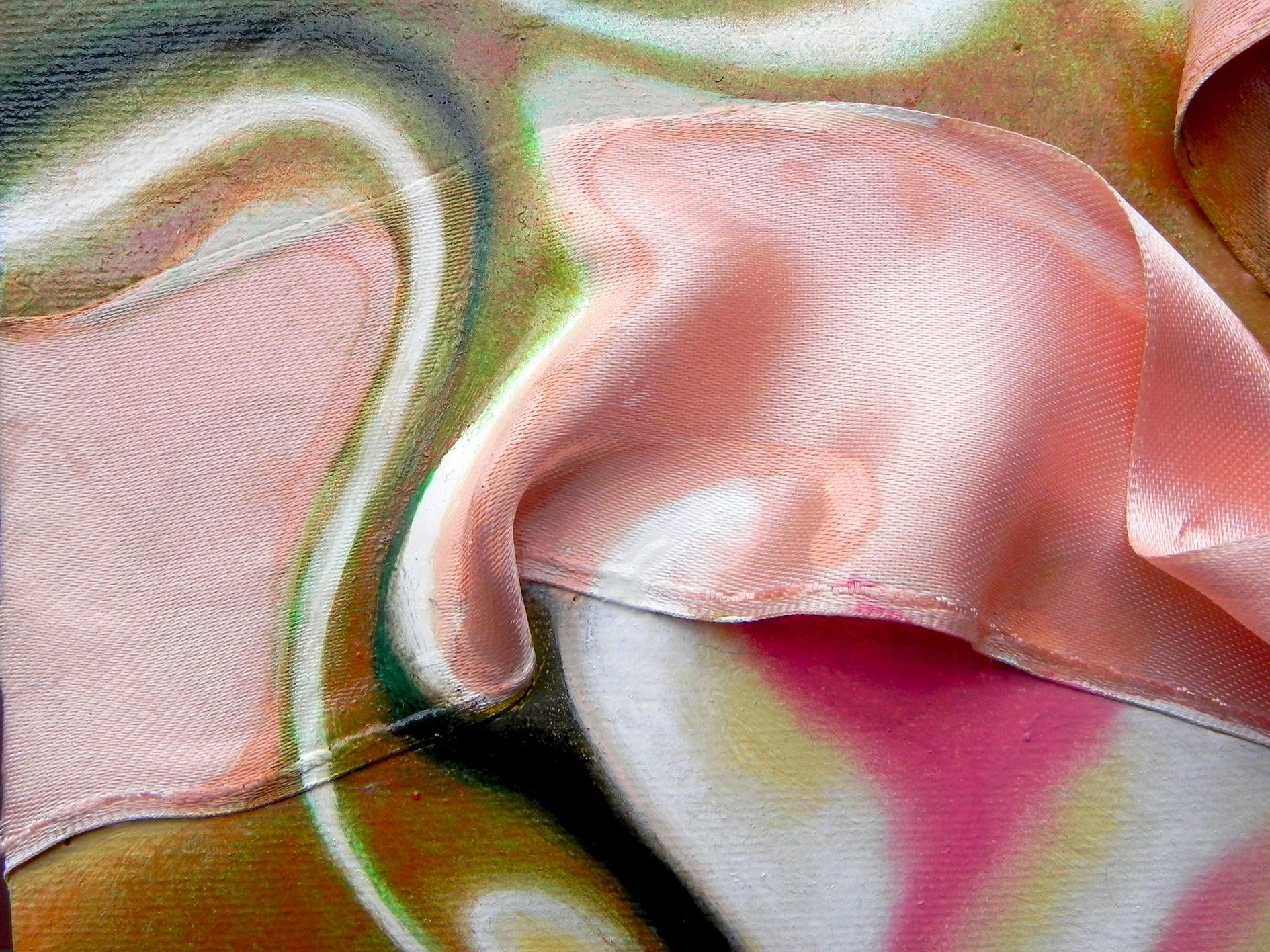 Pink silk II, Painting, Oil on Paper For Sale 2