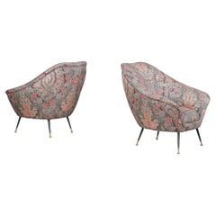 Fauteuils Federico Munari en tissu floral d'origine avec pieds en laiton.