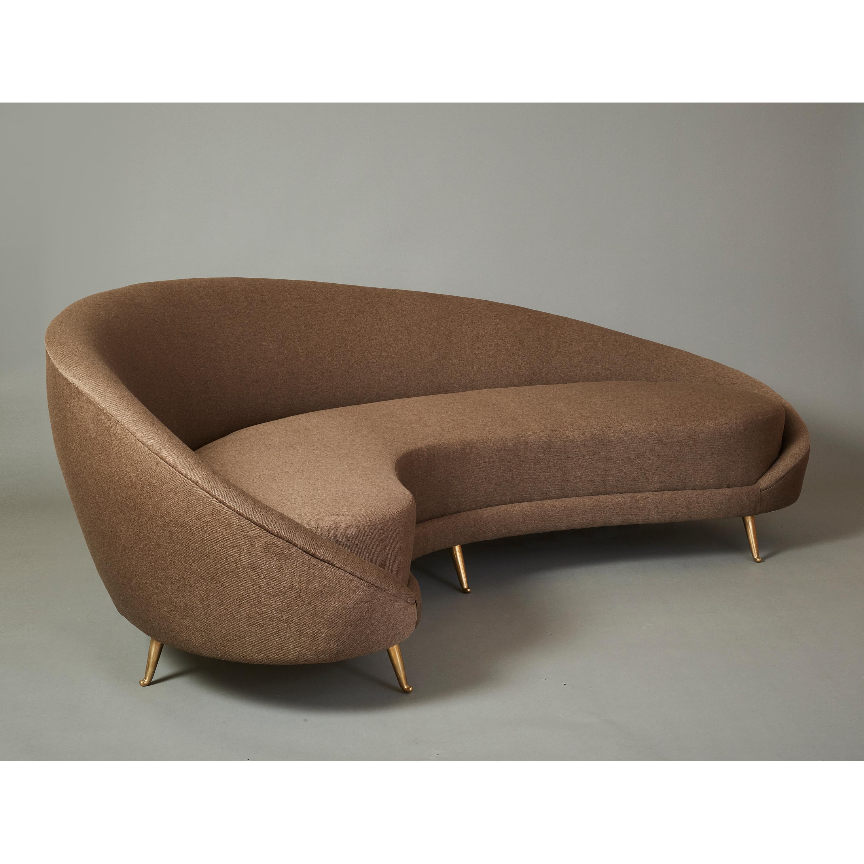 Mid-Century Modern Federico Munari Curved Boomerang Sofa with Polished Brass Legs, Italy 1950's For Sale
