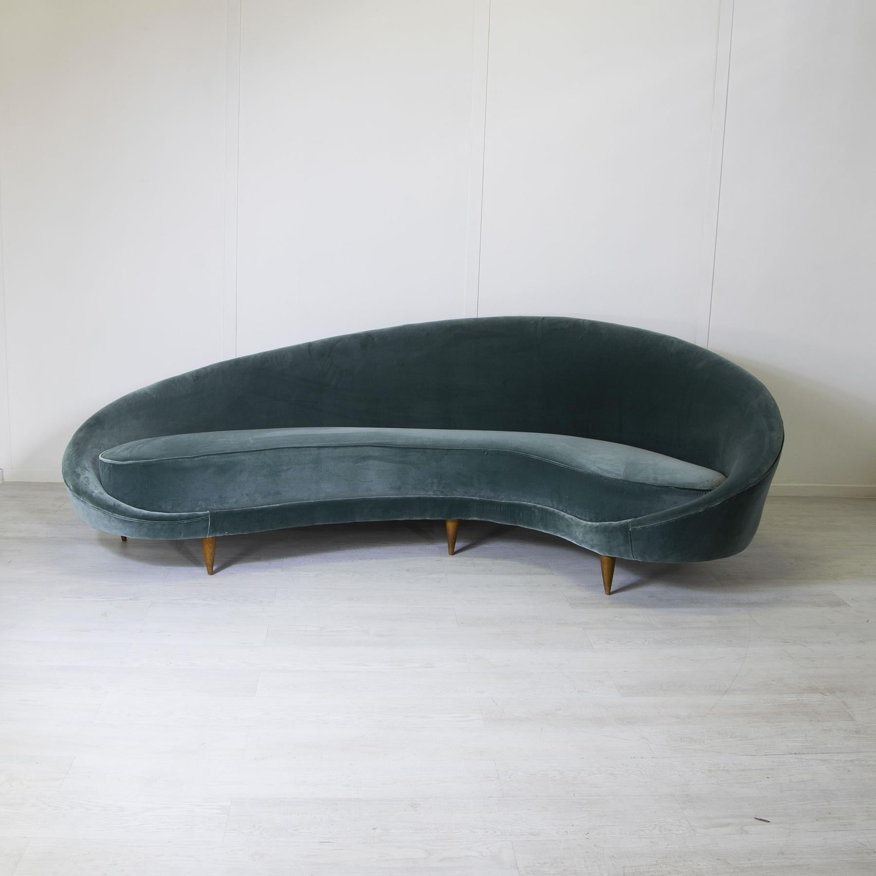 Federico Munari curved sofa 1950 6