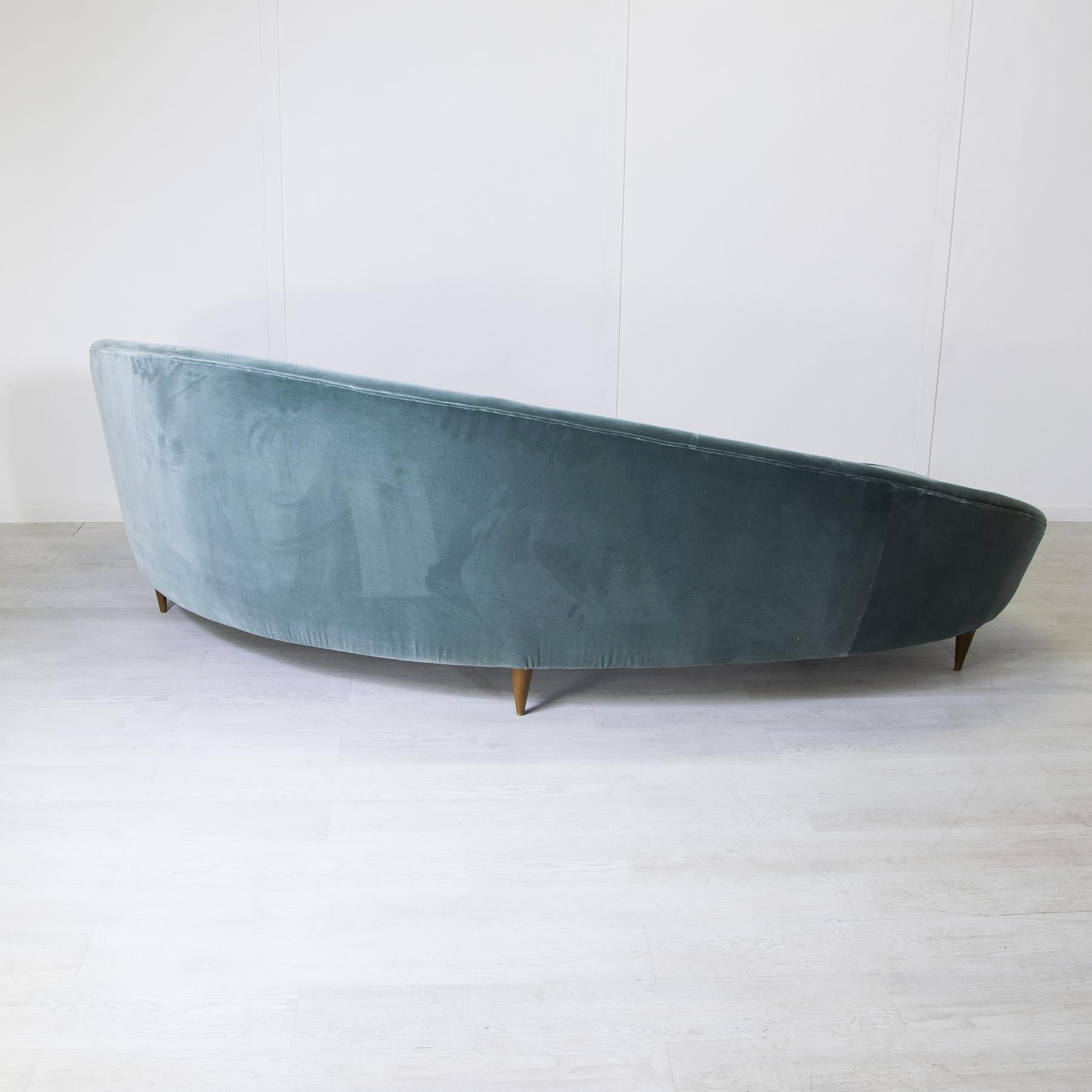 Federico Munari curved sofa 1950 1