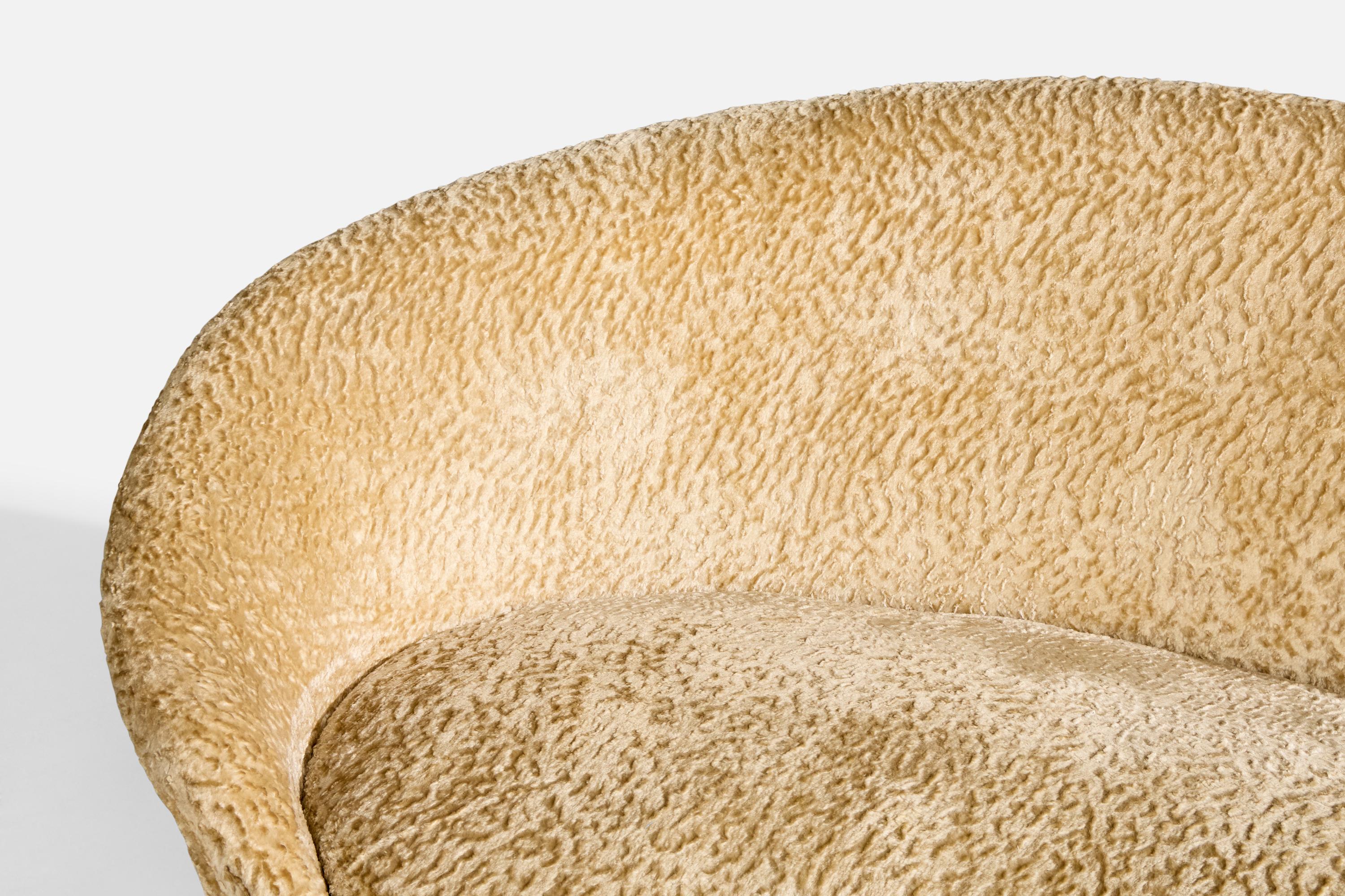 Federico Munari, Curved Sofa, Fabric, Brass, Italy, 1950s For Sale 1