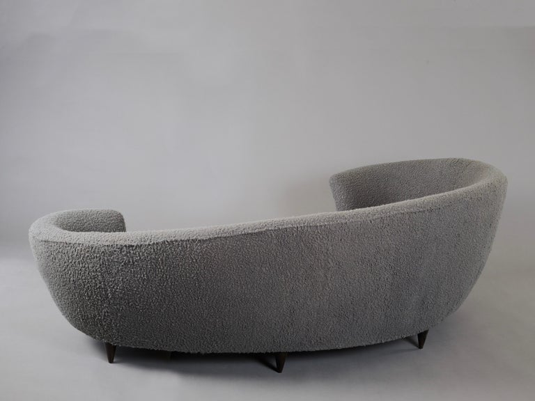 Federico Munari Large Curved Sofa in Dove Grey Boucle, Italy 1960's For Sale 5