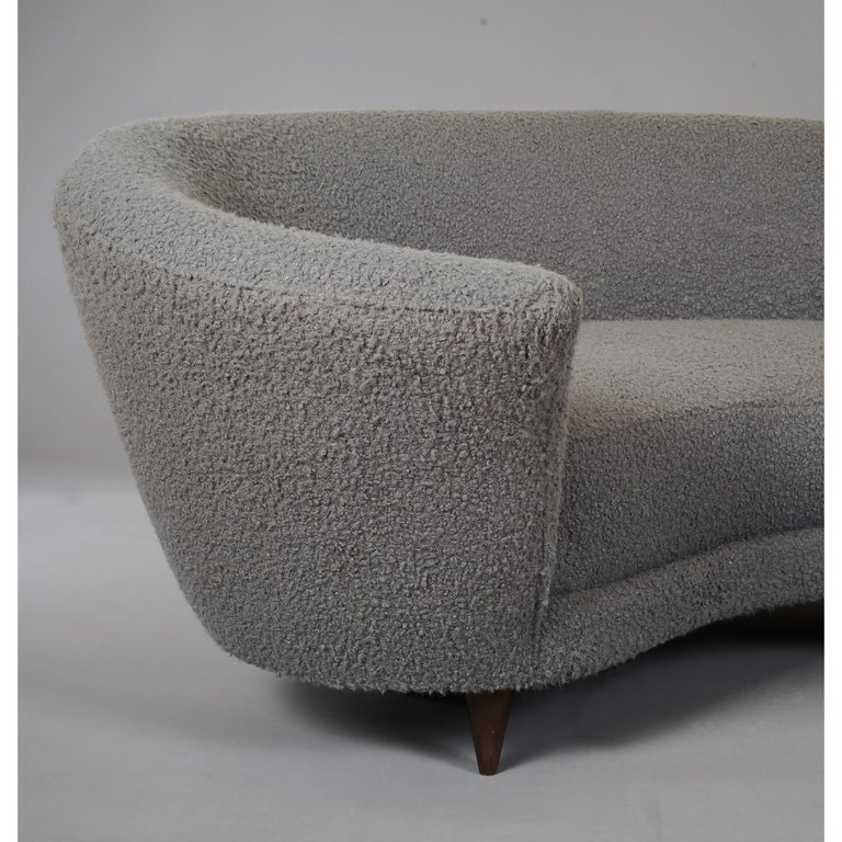 Federico Munari Large Curved Sofa in Dove Grey Boucle, Italy 1960's For Sale 10