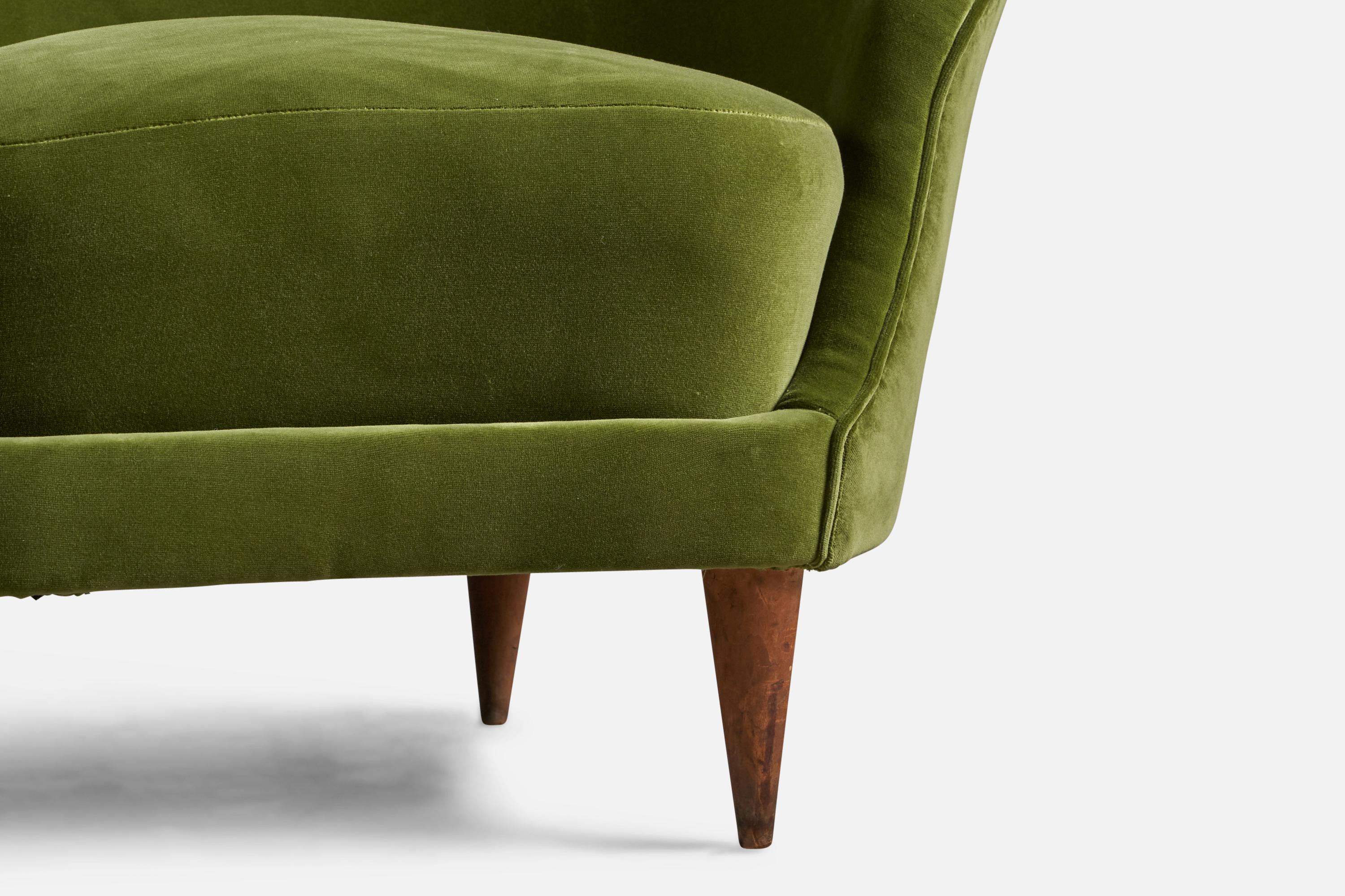 Federico Munari, Lounge Chairs, Walnut, Velvet, Italy, 1950s In Good Condition In High Point, NC