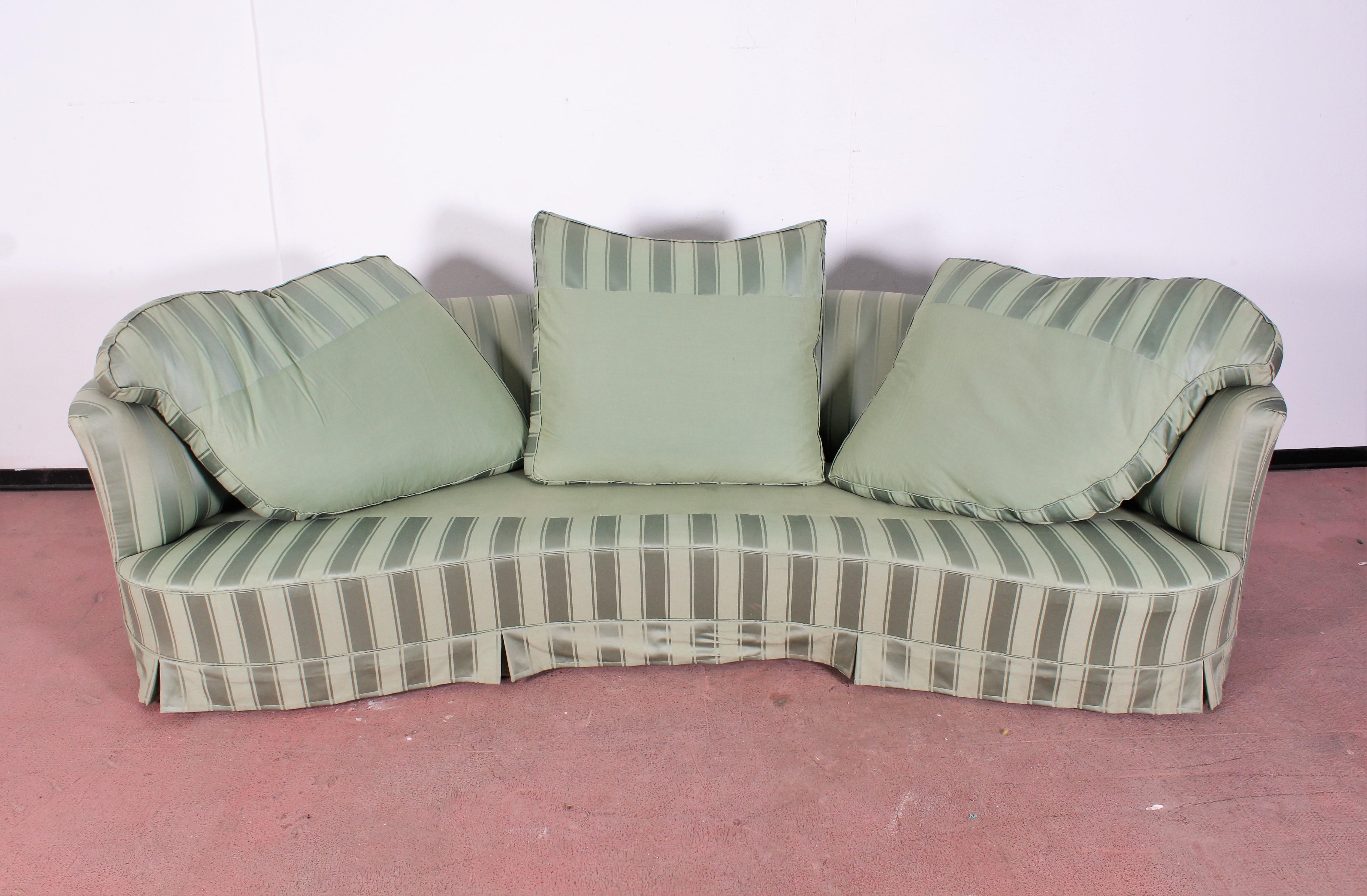 Federico Munari Midcentury Green Fabric and Wood Curved Sofa, Italy, 1950s 2