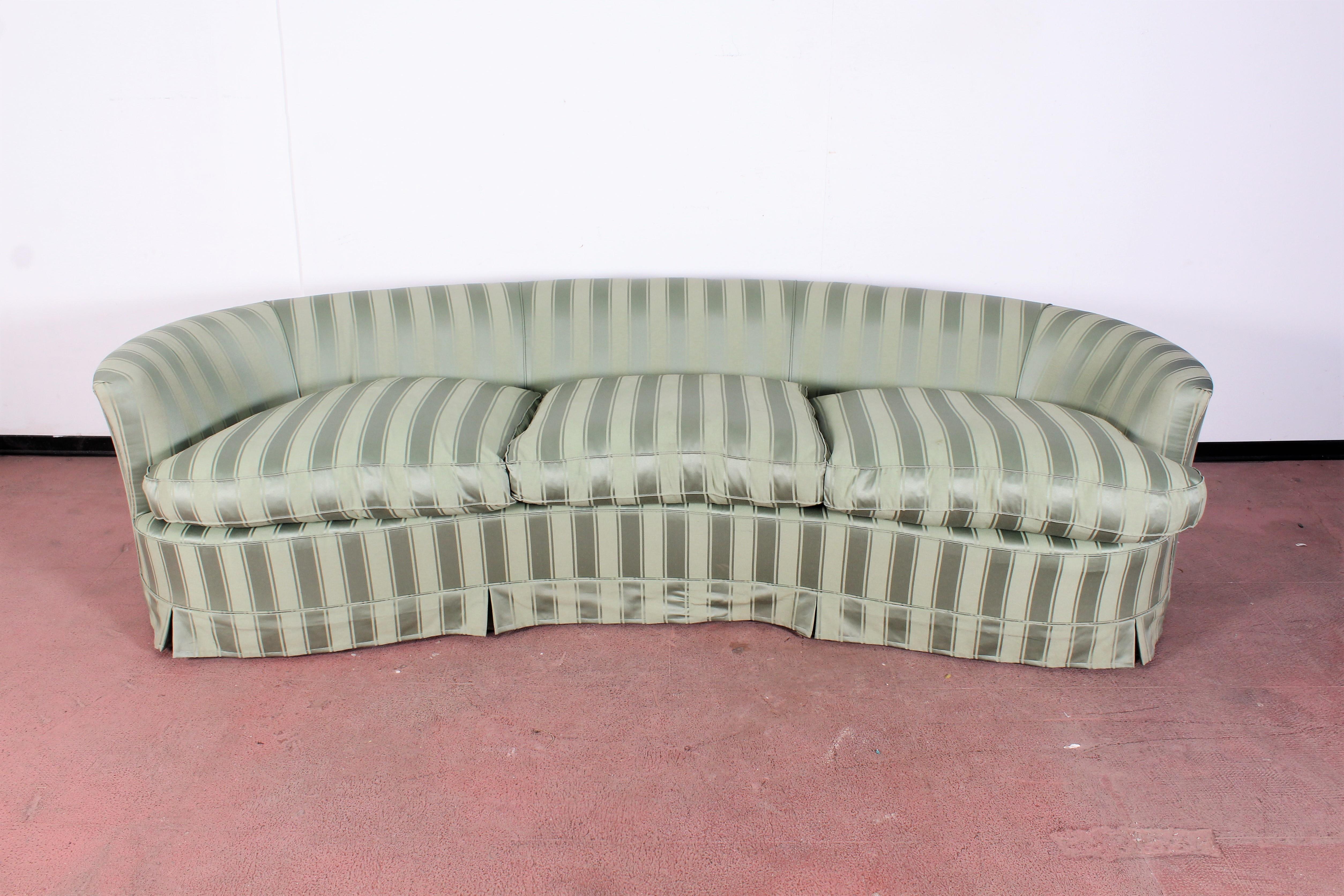 Federico Munari Midcentury Green Fabric and Wood Curved Sofa, Italy, 1950s 3