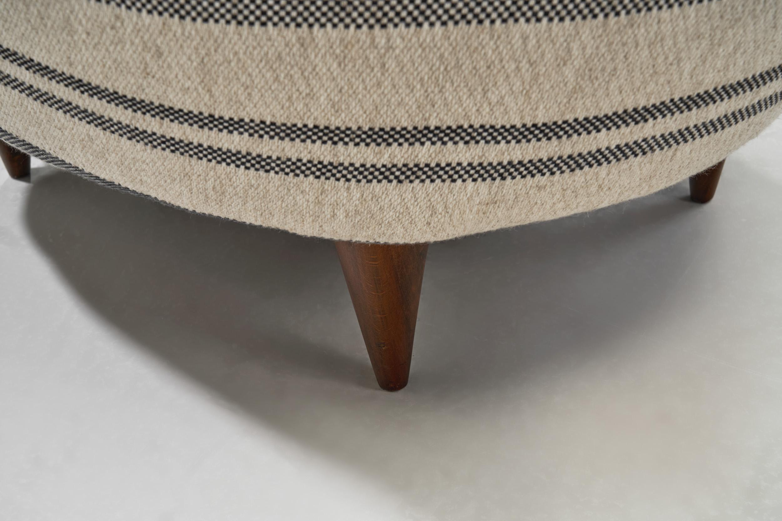 Federico Munari Paire de fauteuils The Moderns, Italie 1950s en vente 7