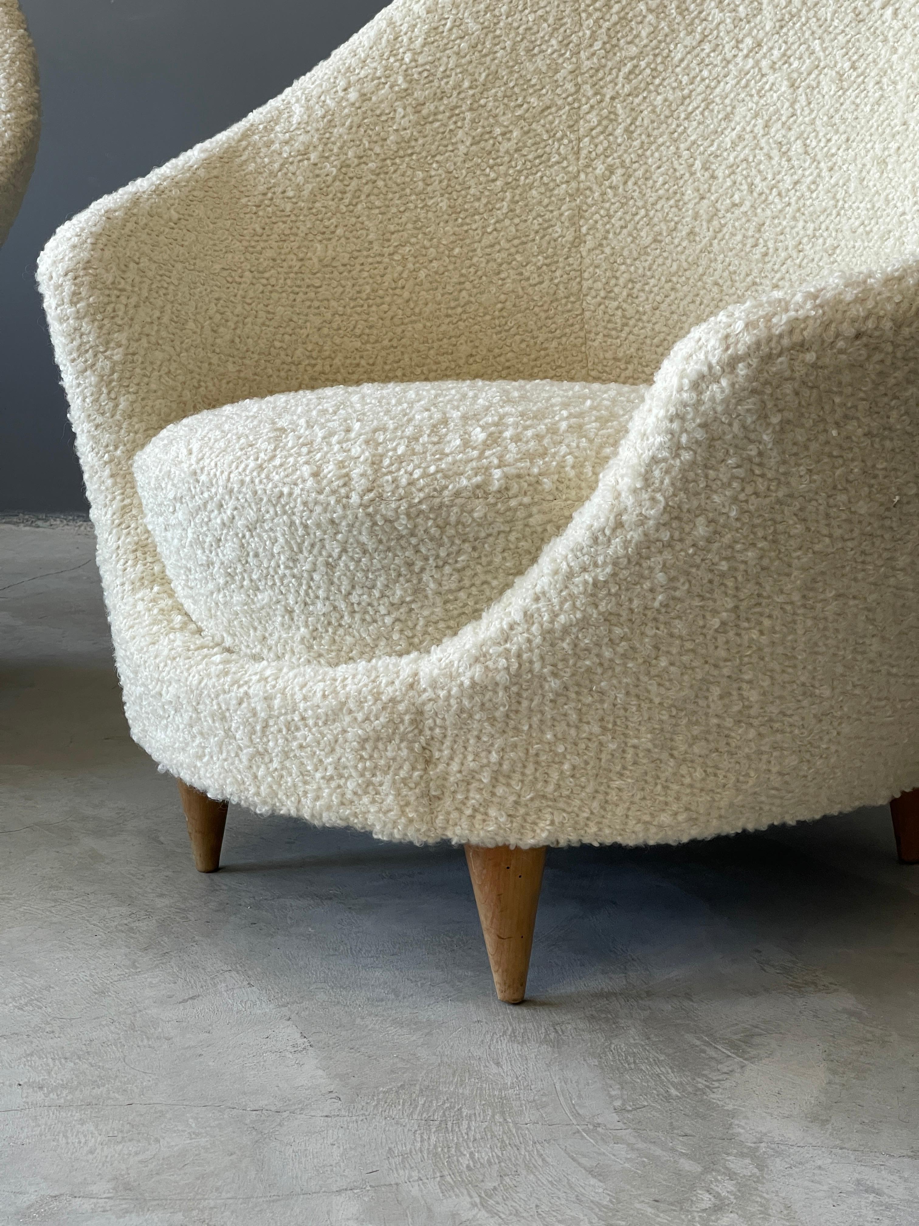 Italian Federico Munari, Organic Lounge Chairs, Wood, White Bouclé Fabric, Italy, 1950s