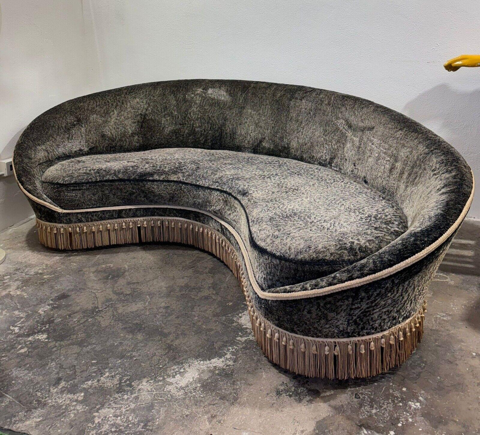 Mid-Century Modern Federico Munari Virgola Curved Sofa 1950's Iconic Design For Sale