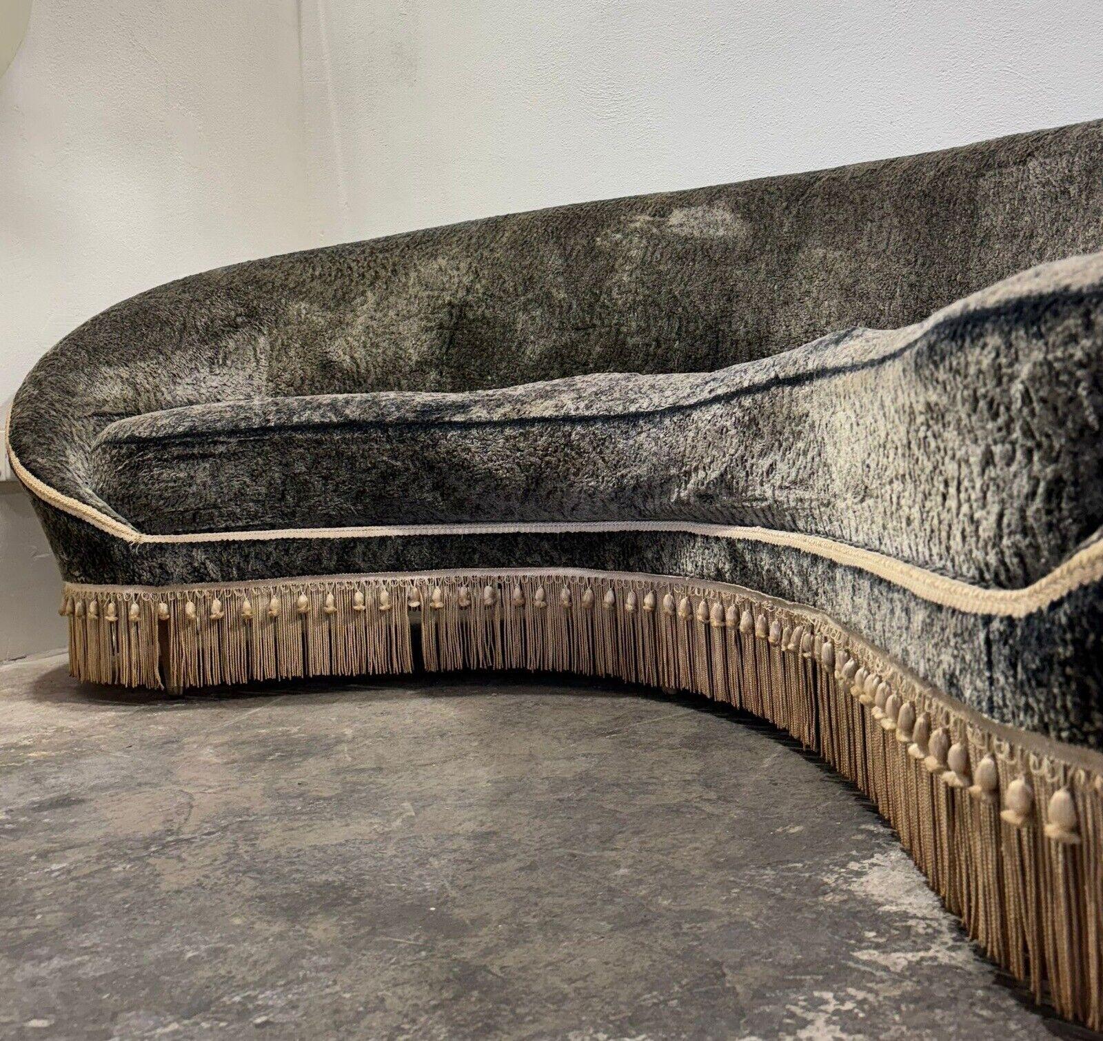 Federico Munari Virgola Curved Sofa 1950's Iconic Design In Good Condition For Sale In Taranto, IT