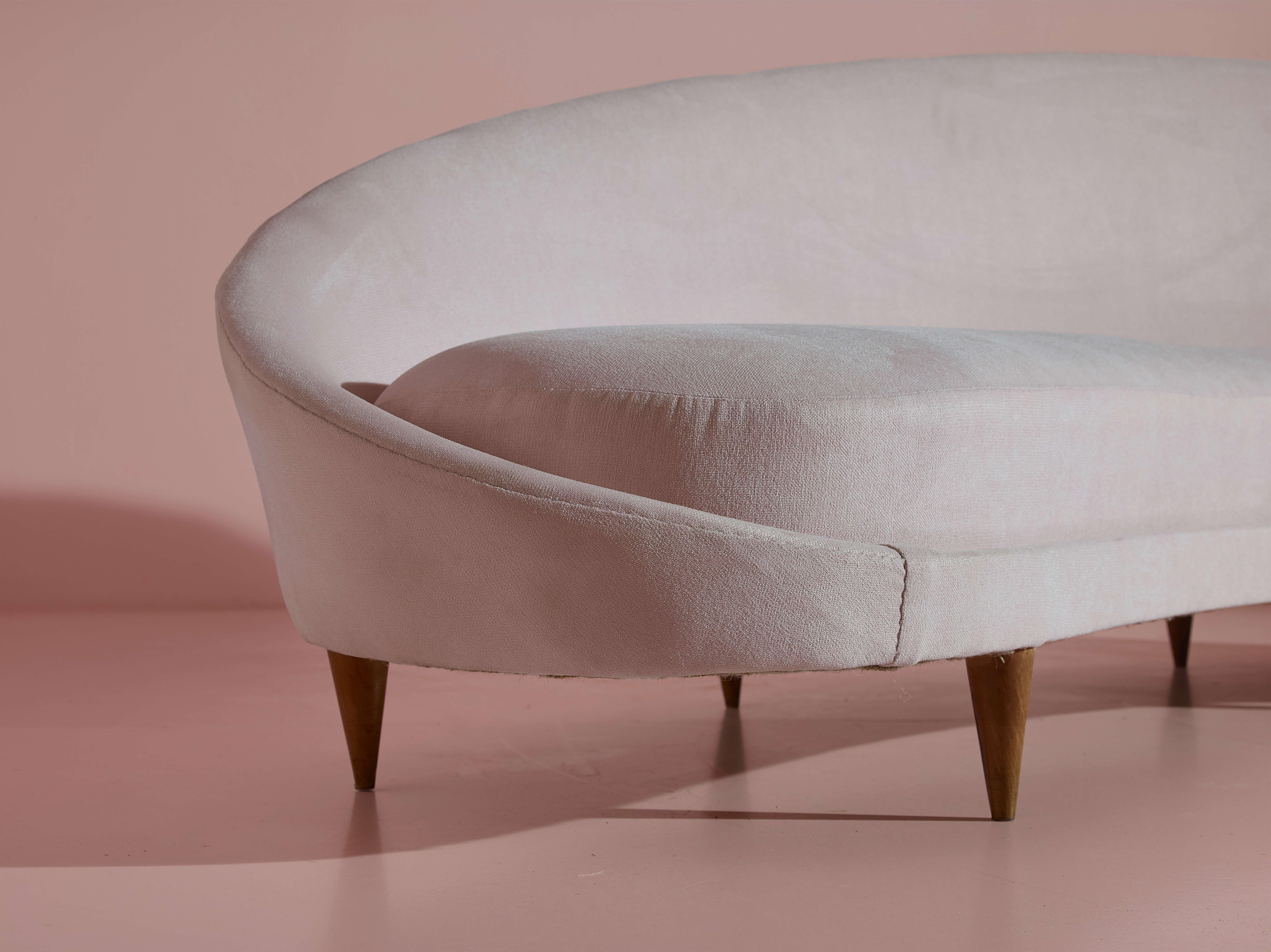 Federico Munari wood and fabric curved sofa, Italy, 1950s. 2