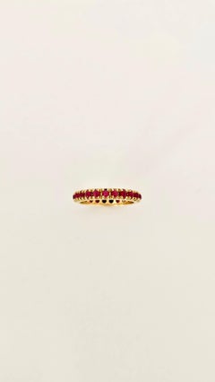 Eternelle Wedding Ring in Yellow Gold and Cabochon Rubies