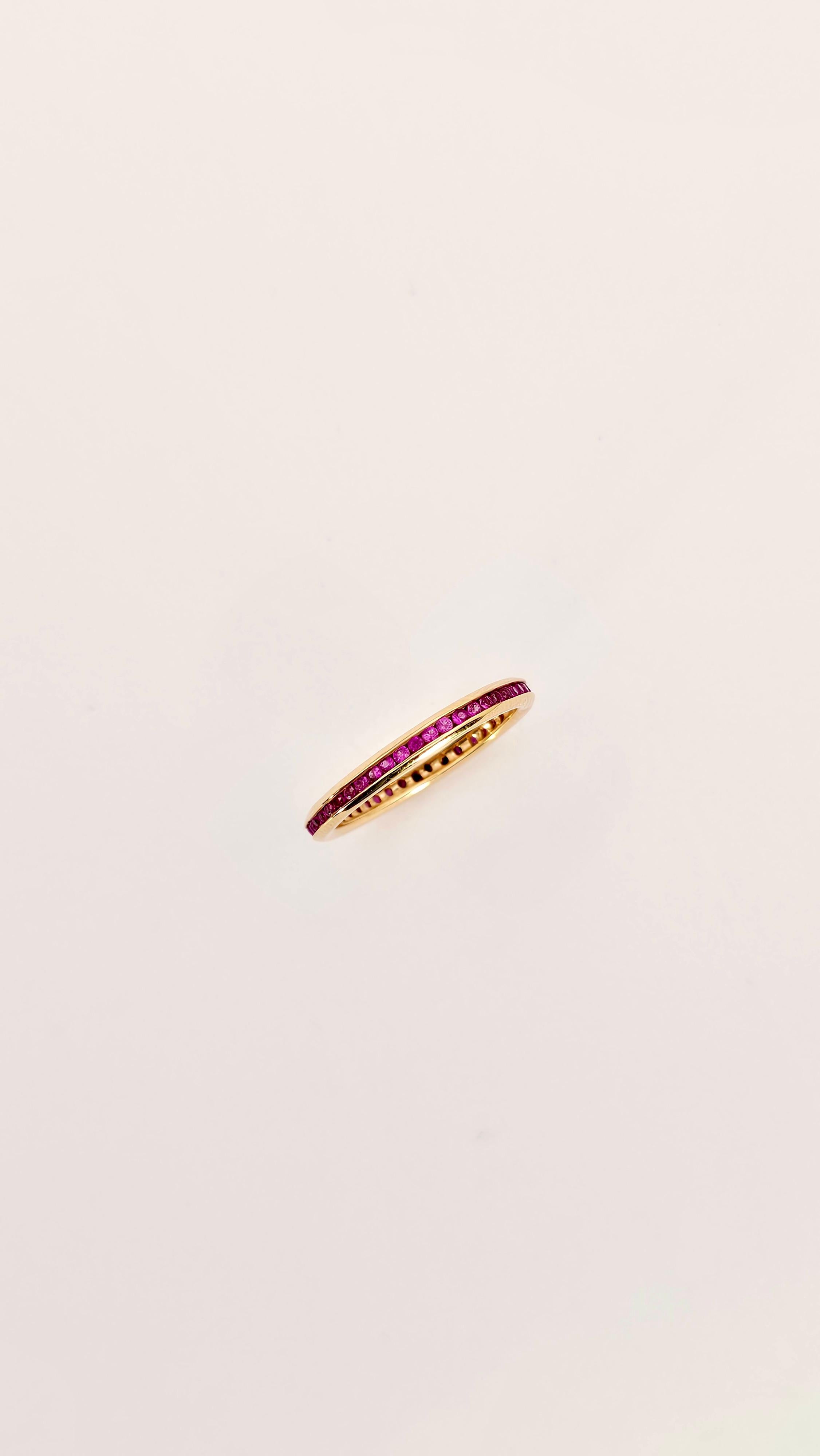 Brilliant Cut Fedina Eternelle in Oro Rosa e Zaffiri Rosa For Sale
