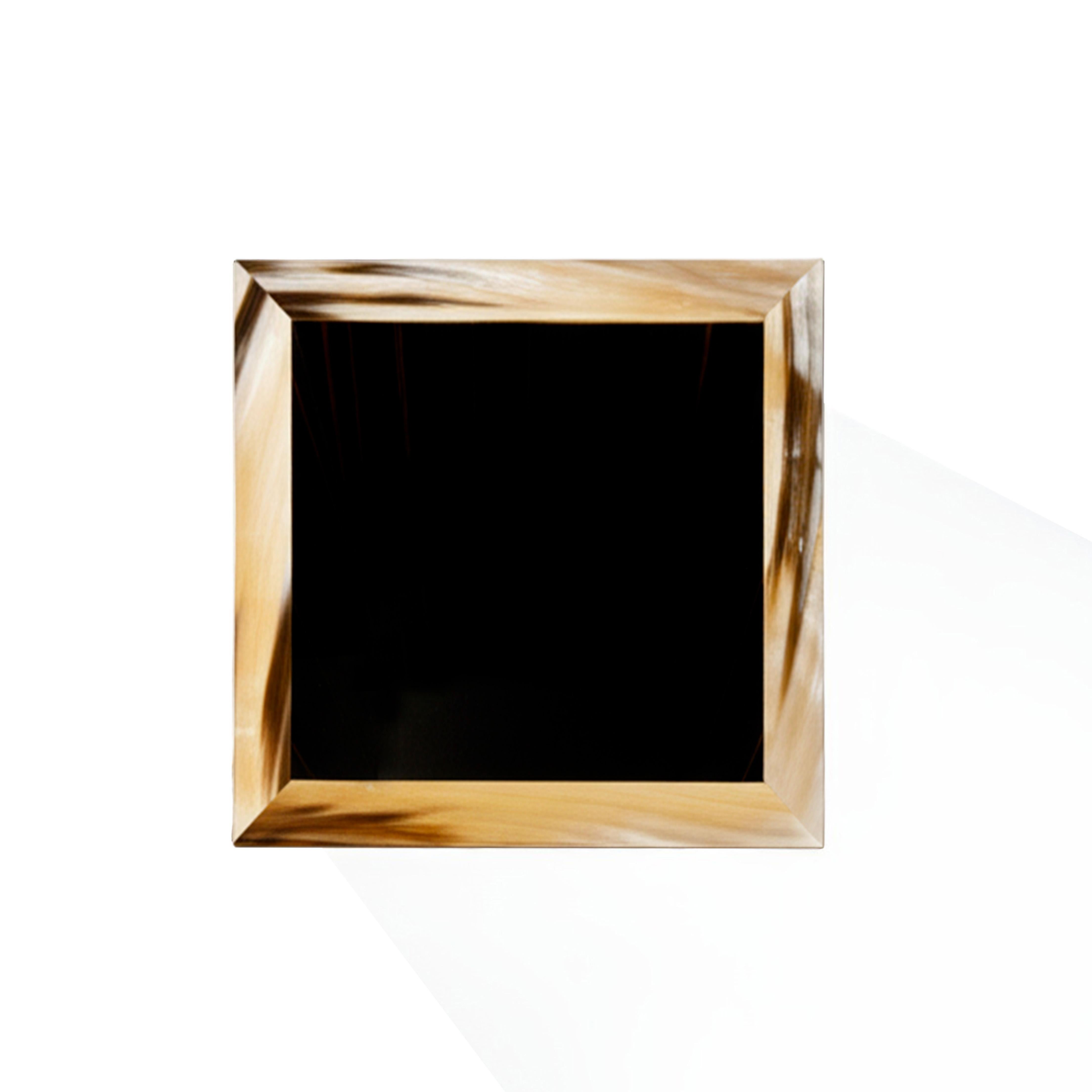 Fedro Waste Paper Basket in Corno Italiano and Glossy Ebony, Mod. 4734 In New Condition For Sale In Recanati, Macerata