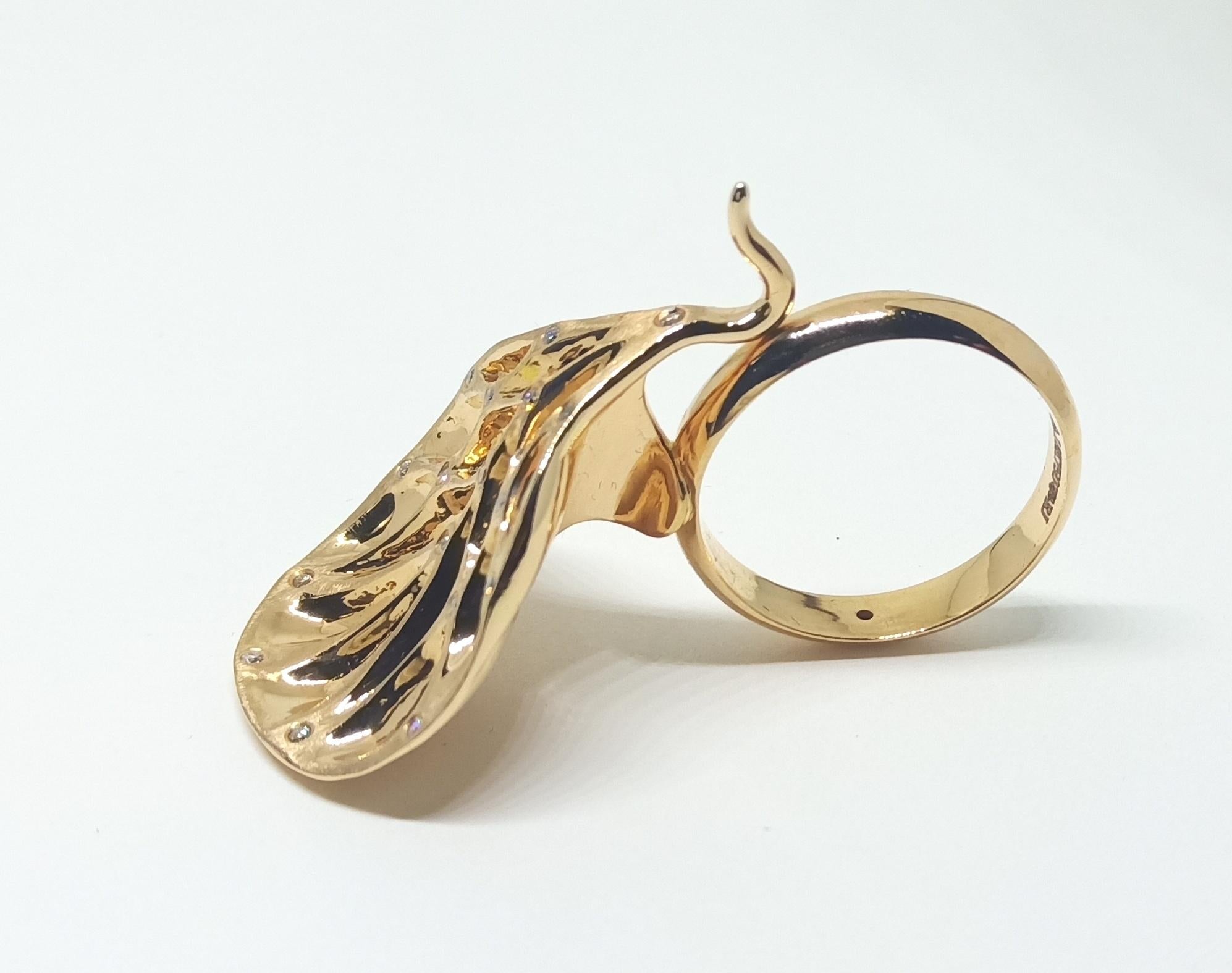 Exclusivity will be Your Fiefdom with One of a Kind Gold Diamond Cocktail Ring For Sale 4