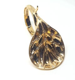 Exclusivity will be Your Fiefdom with One of a Kind Gold Diamond Cocktail Ring