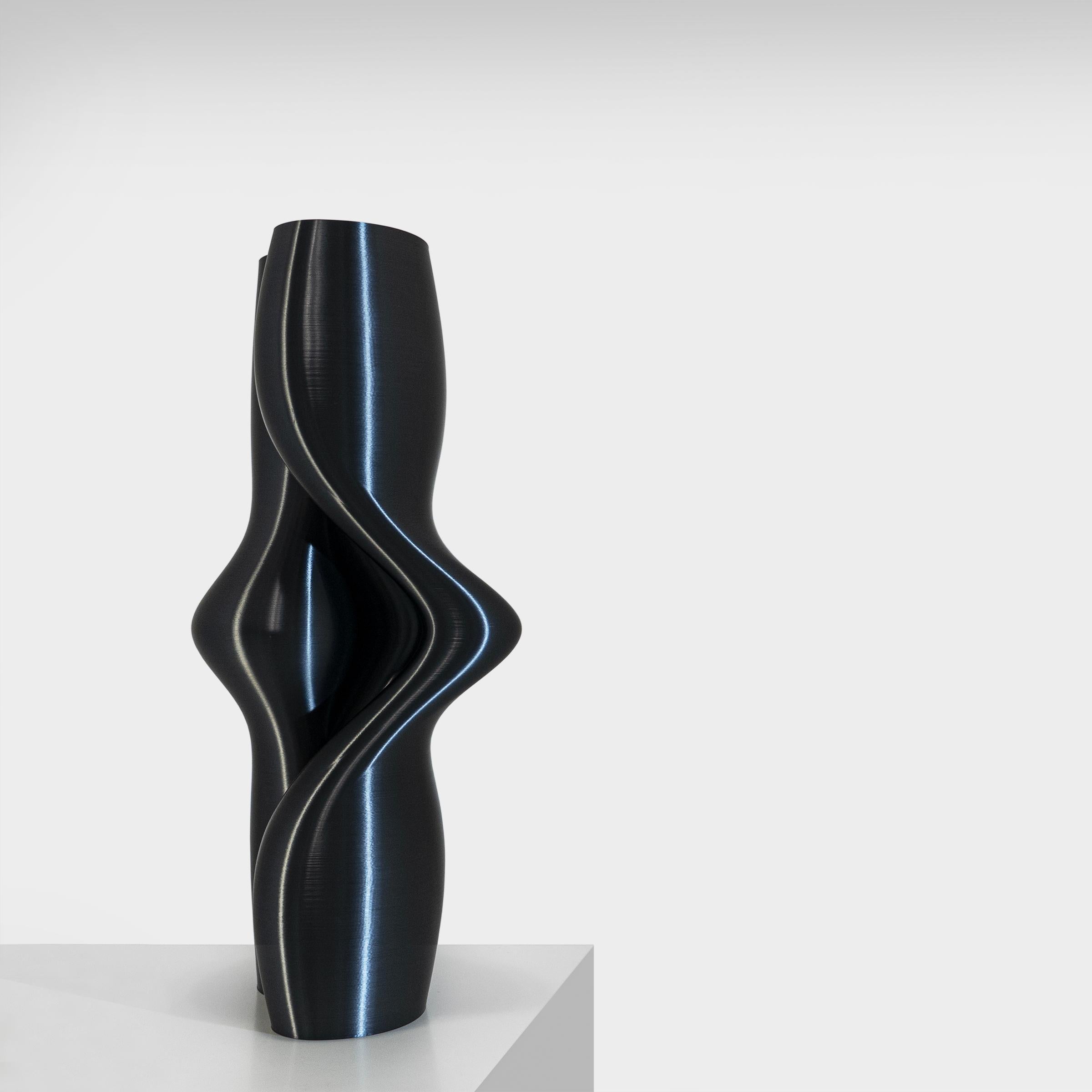 Feeling, Black Contemporary Sustainable Vase-Sculpture In New Condition For Sale In Livorno, LI