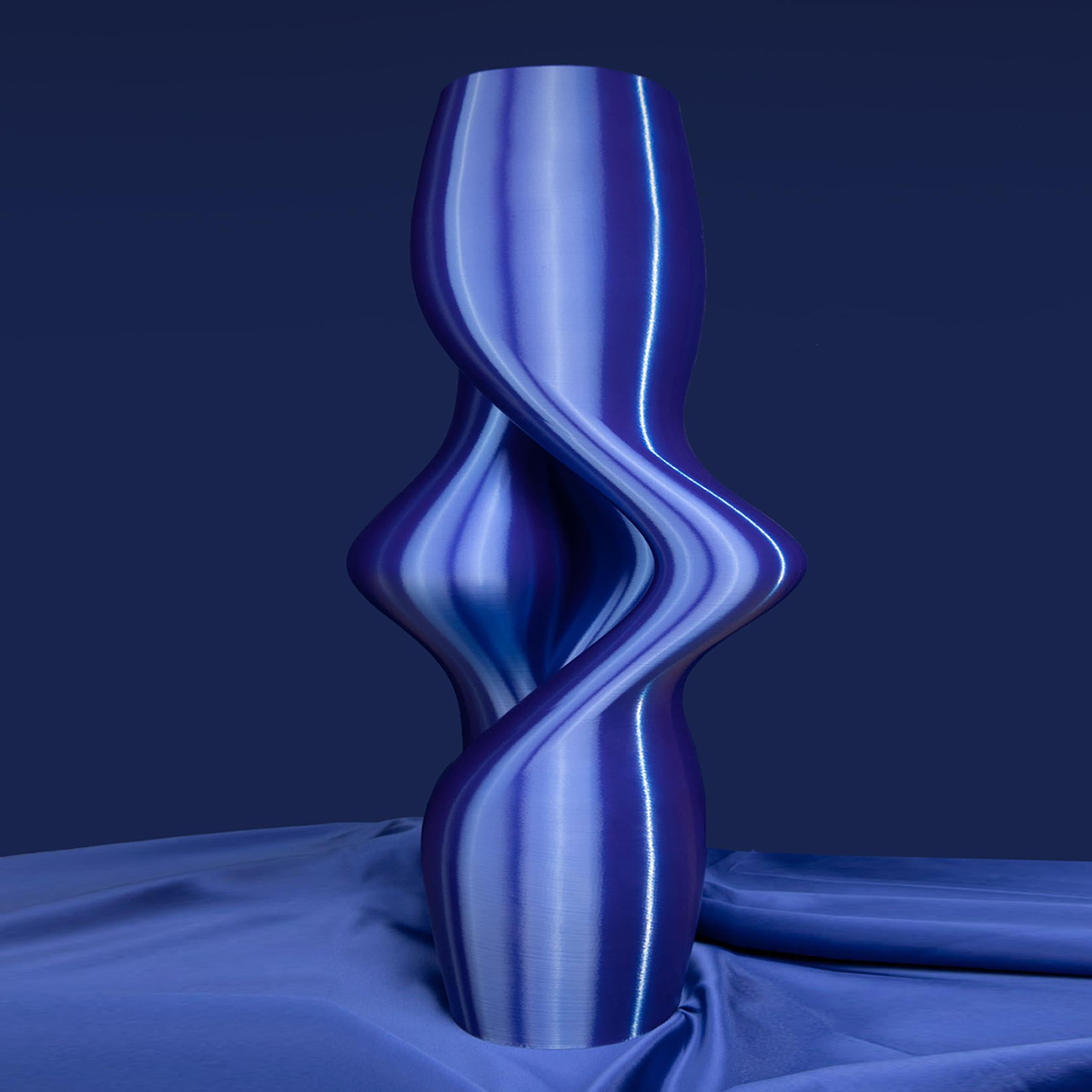 Italian Feeling, Blue Contemporary Sustainable Vase-Sculpture For Sale