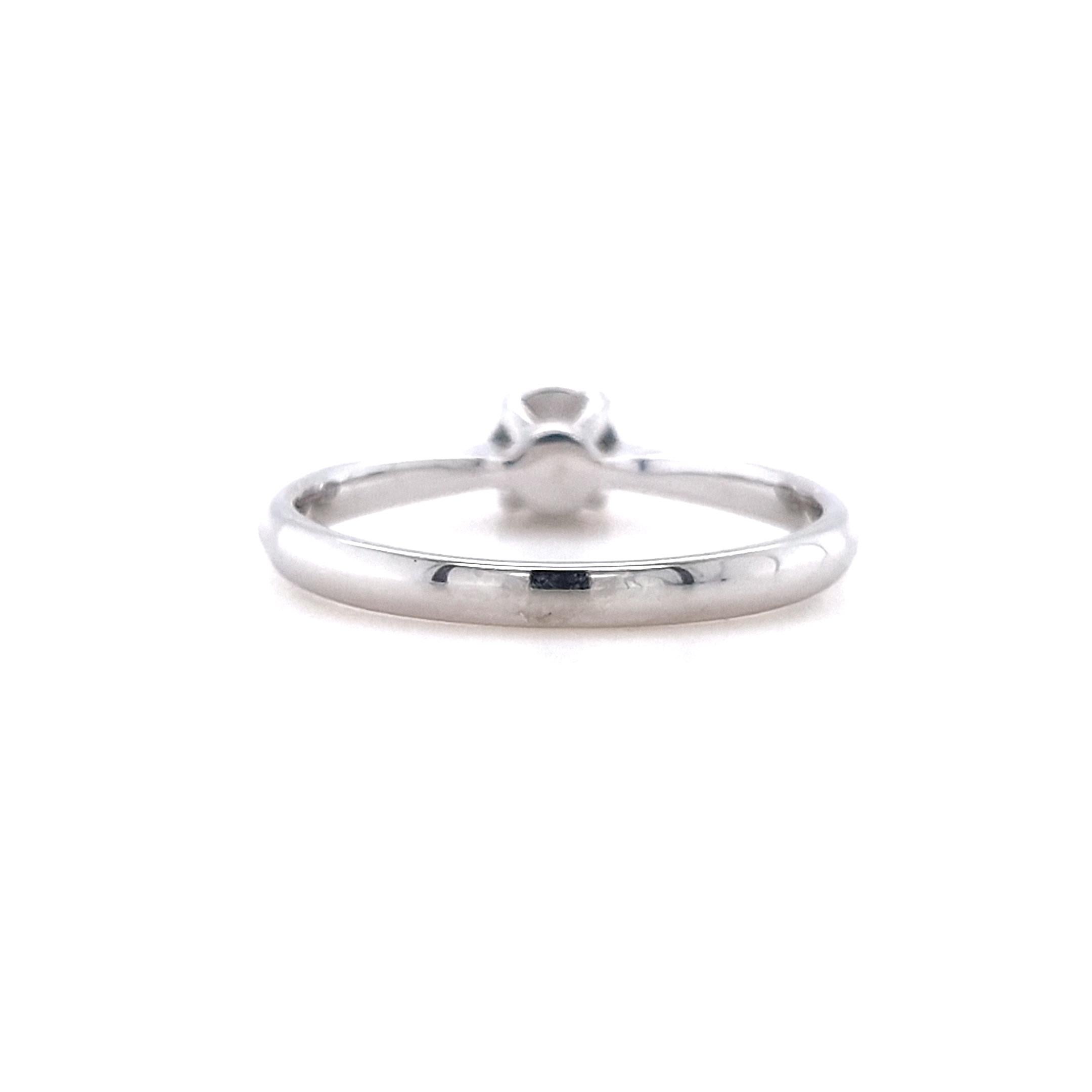 Contemporaneo Anello di fidanzamento in oro 18K con diamante da 0,176 carati - Misura L (circa 5,75 US) in vendita
