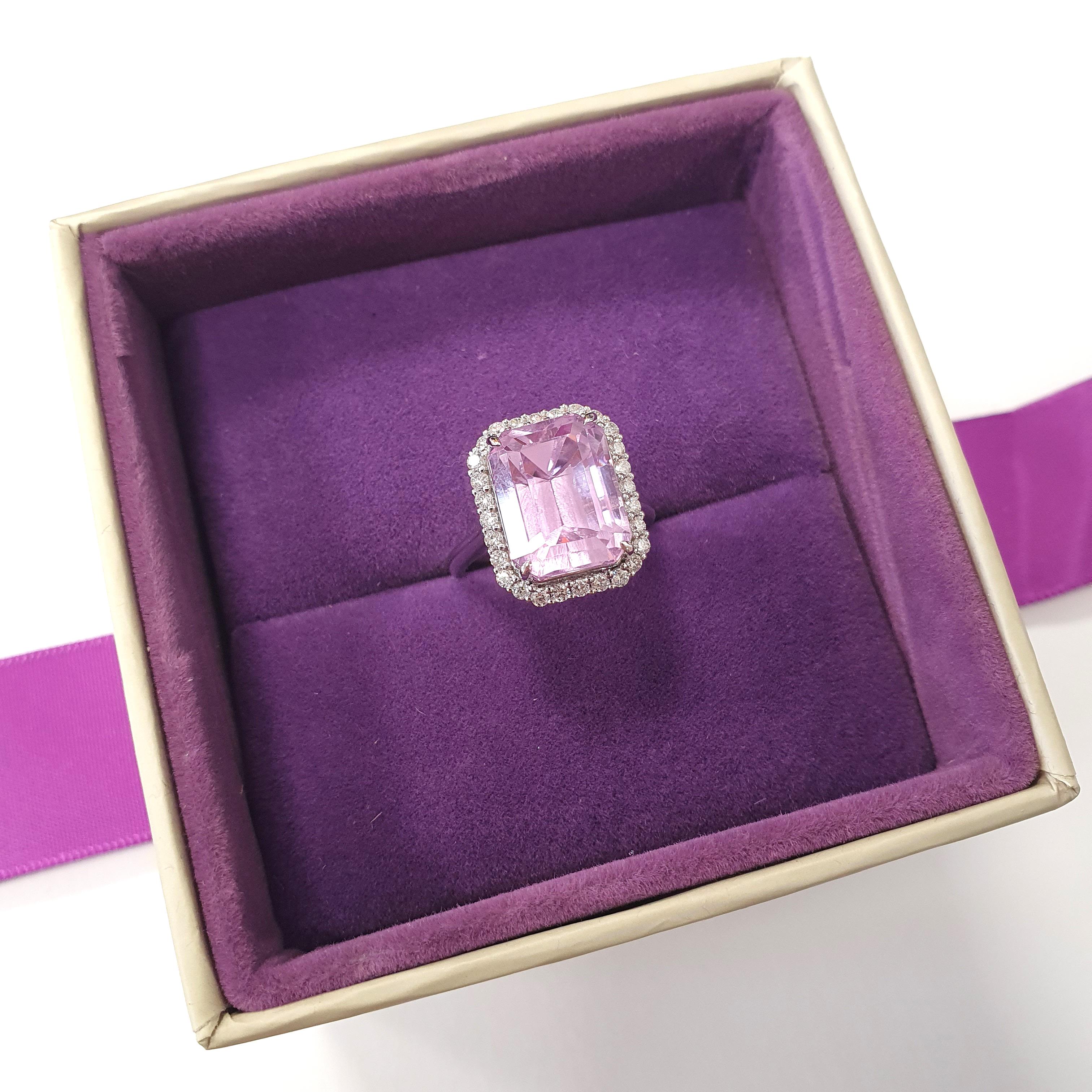 Fei Liu Anillo de platino con kunzita y diamantes de 10.75 ct en Nuevo estado para la venta en Birmingham, GB