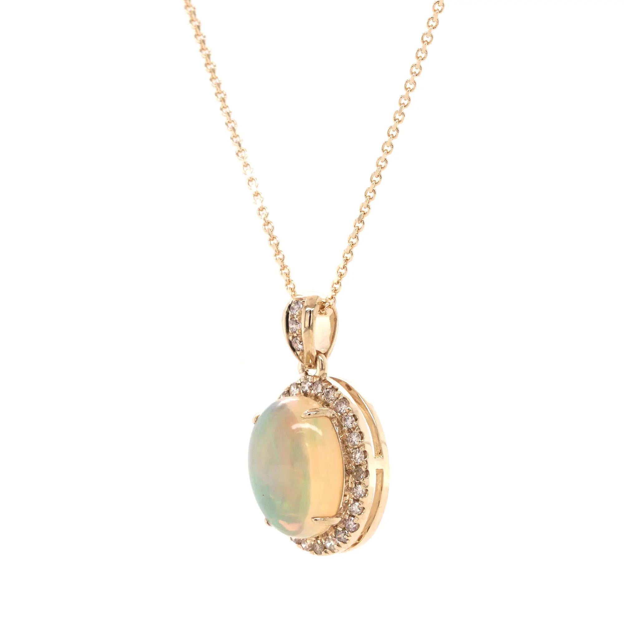 Contemporain Collier pendentif en or jaune 14 carats avec opale ovale et diamant de 1,686ct Fei Liu en vente