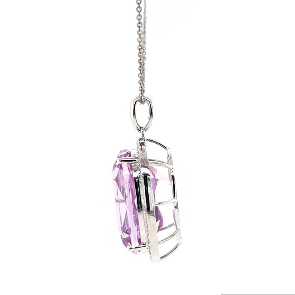 Fei Liu 17,60ct Kunzit und Diamant Halo 18ct Weißgold Anhänger Halskette im Angebot 2
