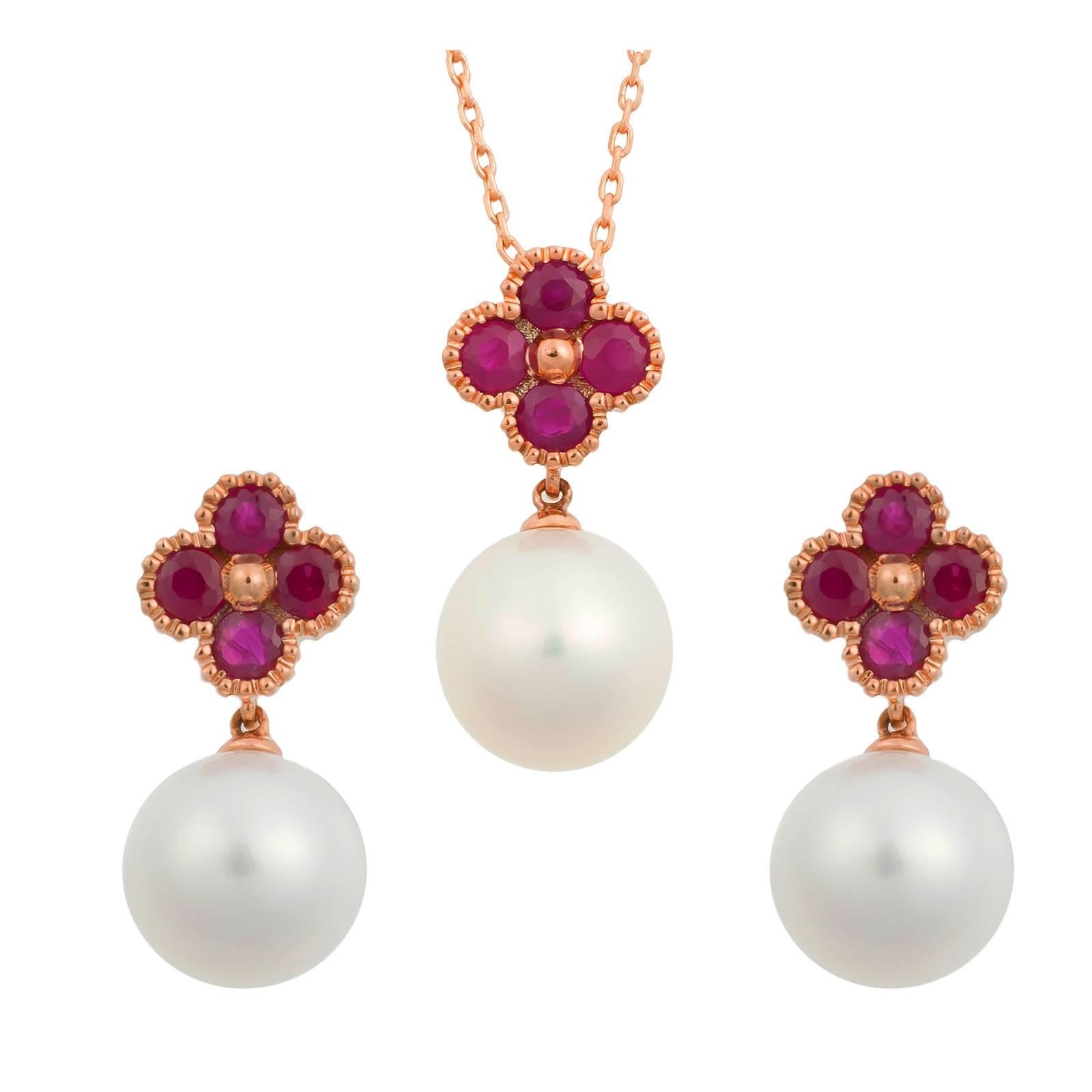 Round Cut Fei Liu 18 Karat Clover Rose Gold Drop Earring with Rudy and Fresh Water Pearl
