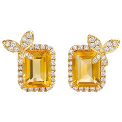 Fei Liu 18 Karat Yellow Gold Diamond-Set Butterfly Stud Earrings Fei Liu 18 Karat Yellow Gold Diamond-Set Butterfly Stud Earrings