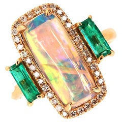 Anello trilogy in oro 14 carati con opale, diamante e smeraldo da 2,27 carati di Fei Liu