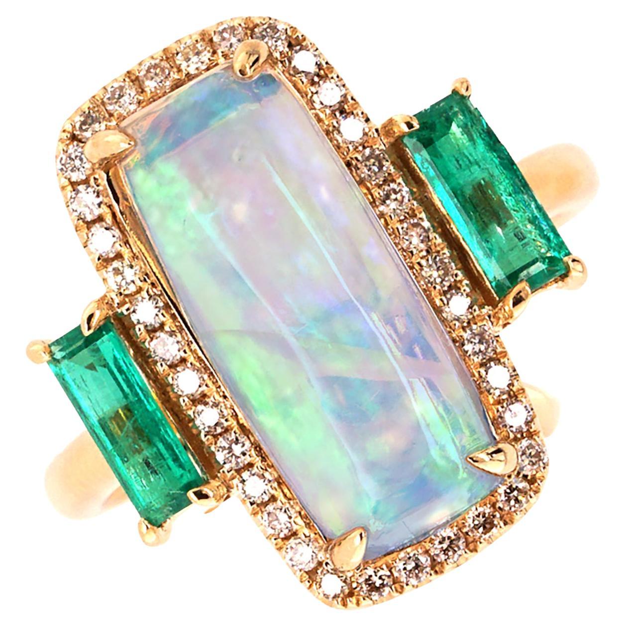 Fei Liu 2,27ct Opal, Diamant und Smaragd 14 Karat Gold Trilogie Ring