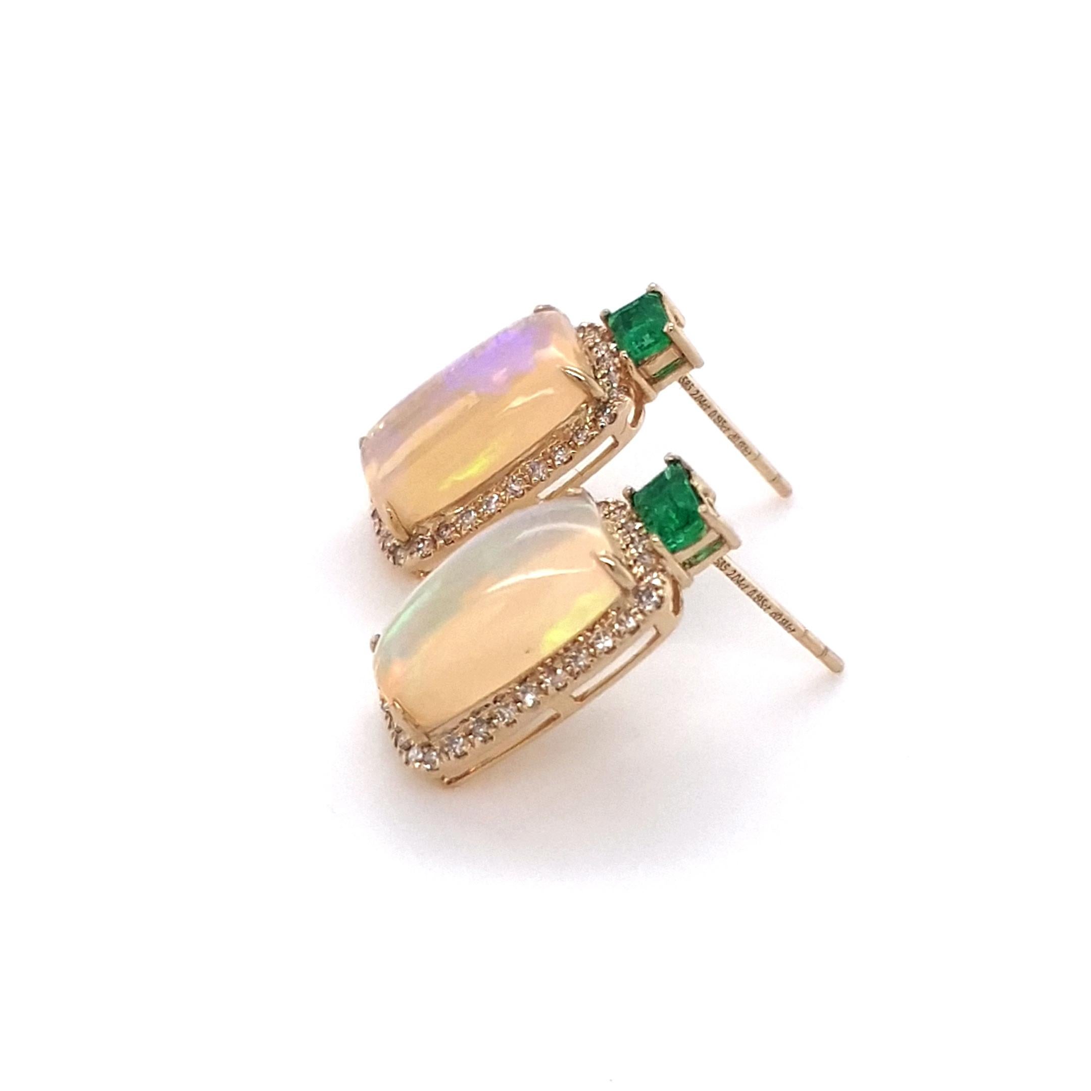 Contemporaneo Fei Liu - Orecchini con Opale, Diamante e Smeraldo in oro giallo 14 carati - 4,08ct in vendita