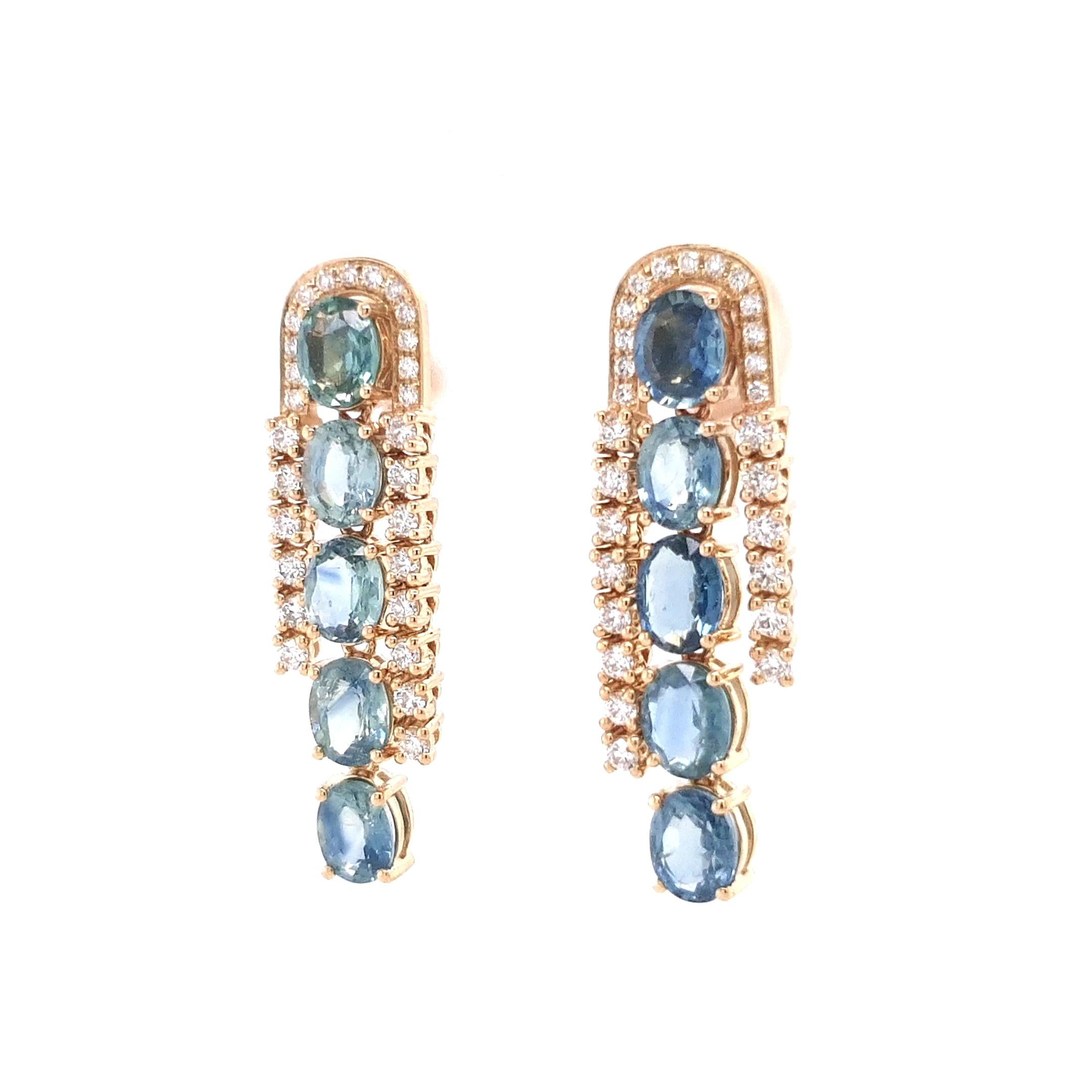Taglio a goccia Fei Liu - Orecchini a goccia con zaffiro blu 4,58ct Vari-Hue e diamanti 14 carati in vendita
