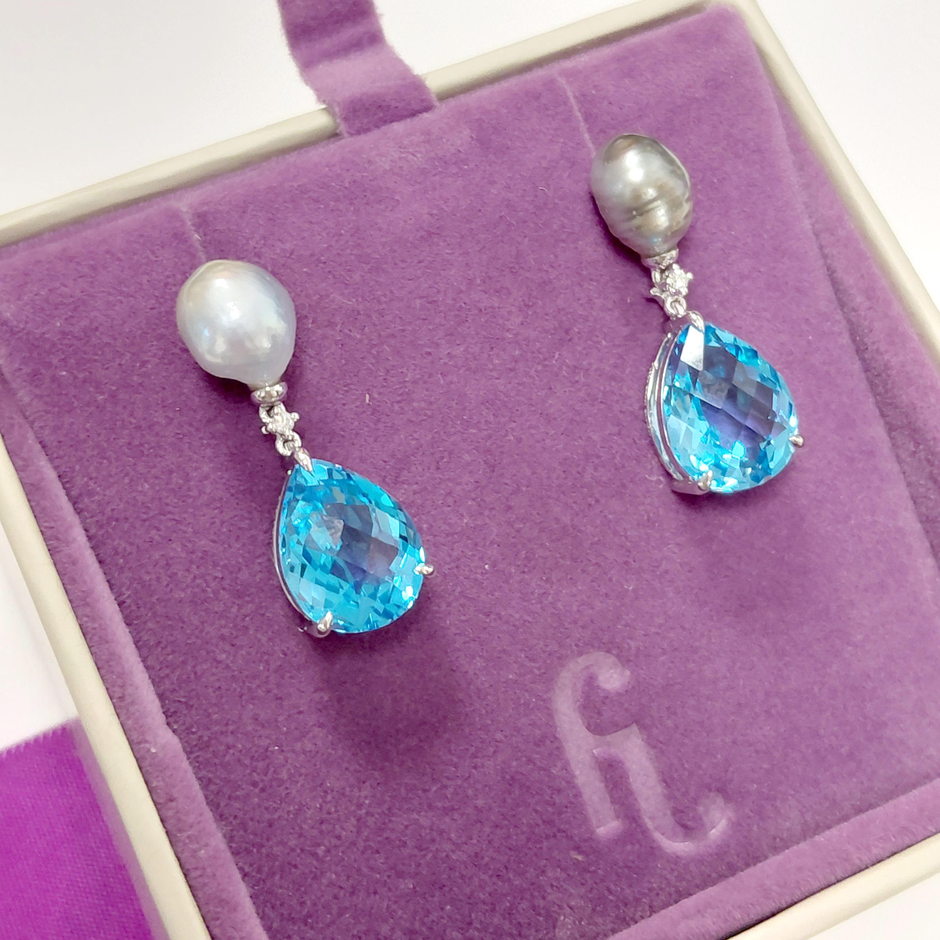 Orecchini a goccia asimmetrici in platino con perle e topazio di Fei Liu In condizioni Nuovo in vendita a Birmingham, GB