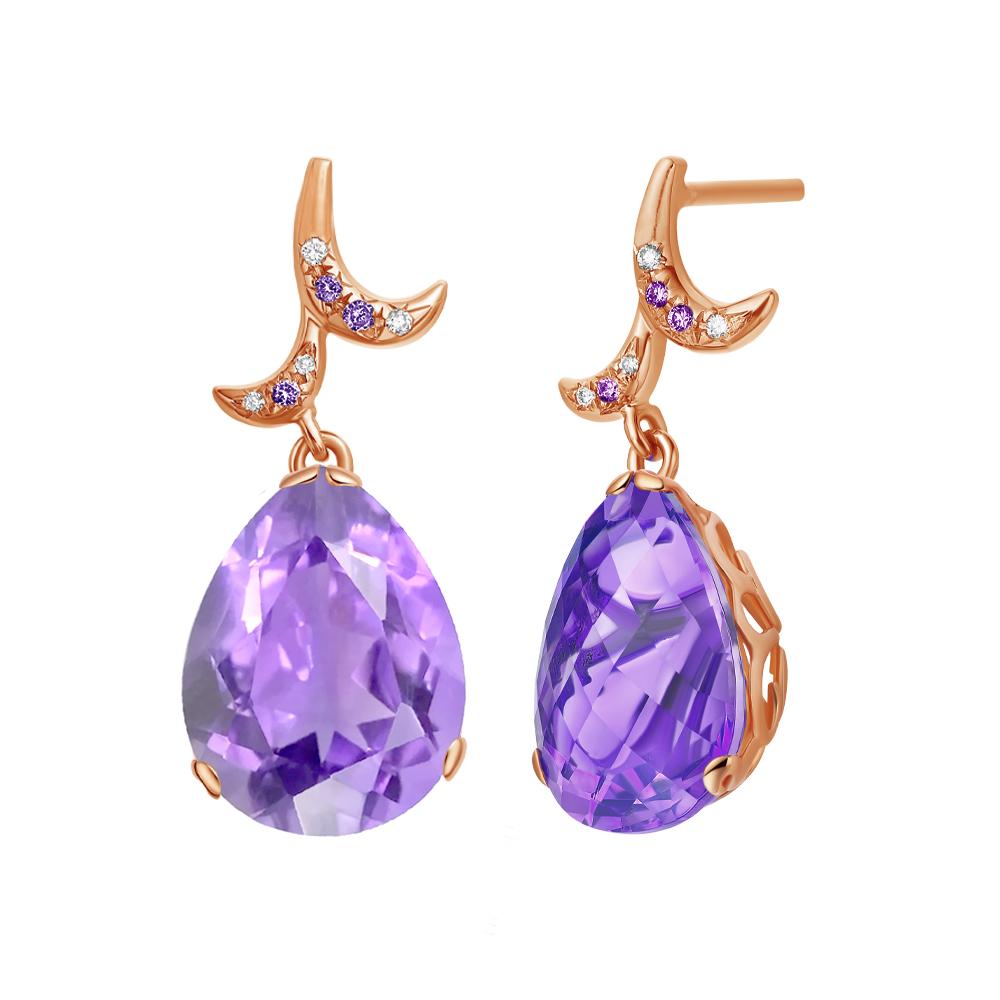 Die Kollektion Whispering, die Weiblichkeit und Glamour verkörpert, ist voll von Farben und Formen. Inspiriert von der gewundenen, skulpturalen Form der exotischen Orchideenblüte. Diese Tropfenohrringe aus der Whispering Collection'S sind mit zwei