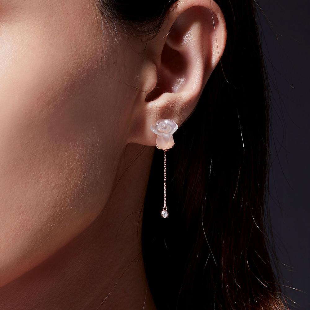 Fei Liu Collar y pendientes de oro bicolor de 18 quilates con calcedonia, rosa y diamantes en Nuevo estado para la venta en Birmingham, GB