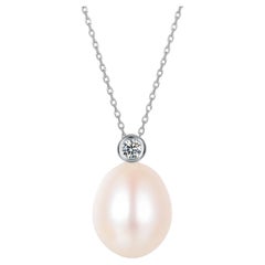 Fei Liu Diamond and Pearl 18 Karat White Gold Pendant Necklace