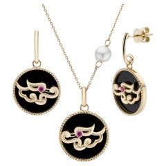 Fei Liu Dragon, Agate and Synthetic Ruby 14K Yellow Gold Pendant and Earring Set