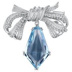 Fei Liu Kite-Cut Aquamarine Diamond 18 Karat White Gold Bow Brooch Necklace