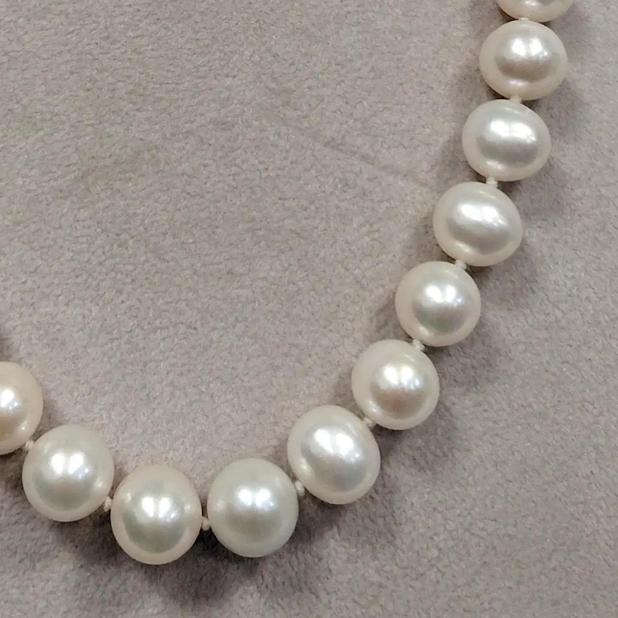 Collana di perle annodate di Fei Liu con chiusura in platino con gemme incastonate In condizioni Nuovo in vendita a Birmingham, GB