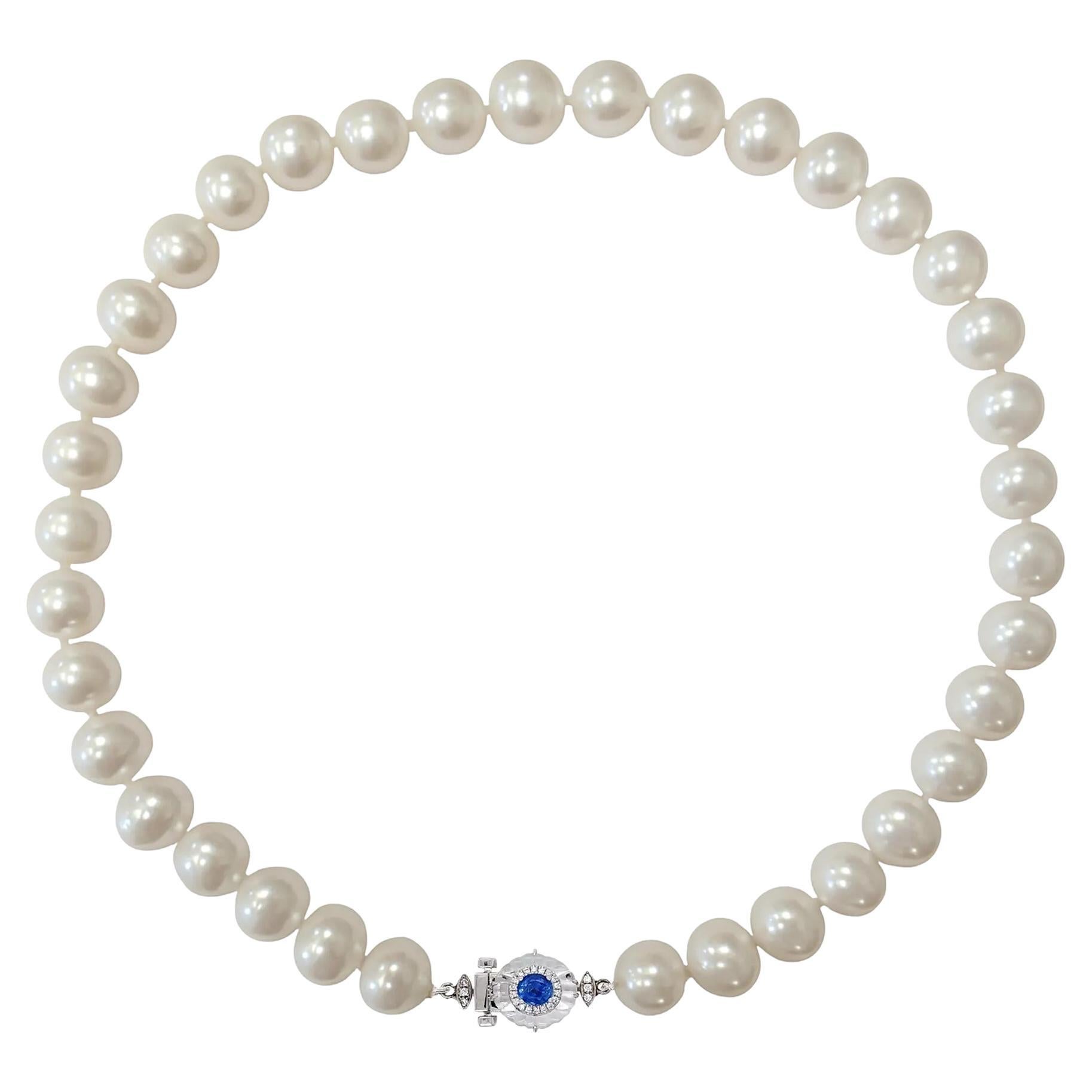 Collana di perle annodate di Fei Liu con chiusura in platino con gemme incastonate