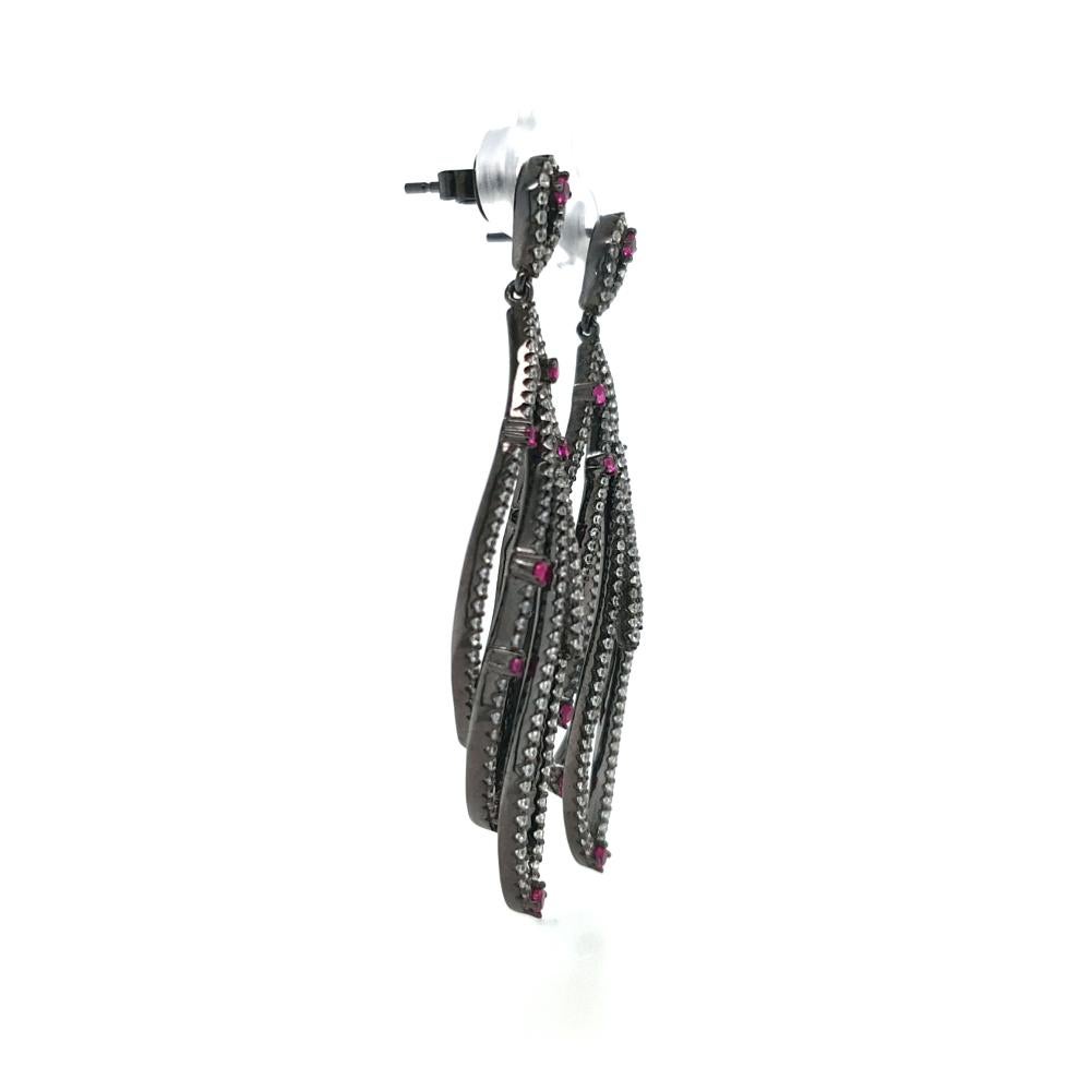 Taille brillant Fei Liu Pendentif plume en argent 925 rhodié avec zircon cubique multicolore en vente