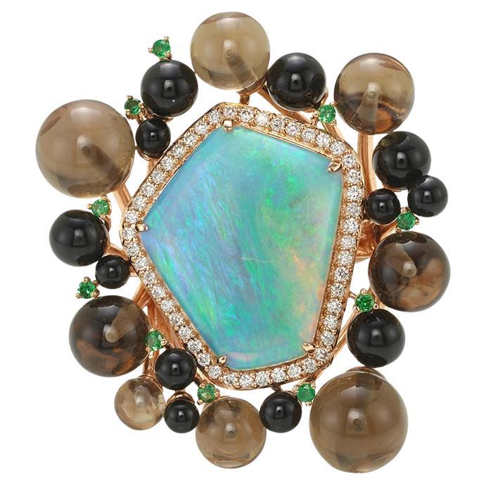 Introducing an unparalleled creation by the illustrious Fei Liu: the One-Off Fei Liu Queensland Opal Ring. At its heart lies a mesmerising pentagon-cut opal, framed by a scintillating halo of the finest diamonds. Encircling this exquisite