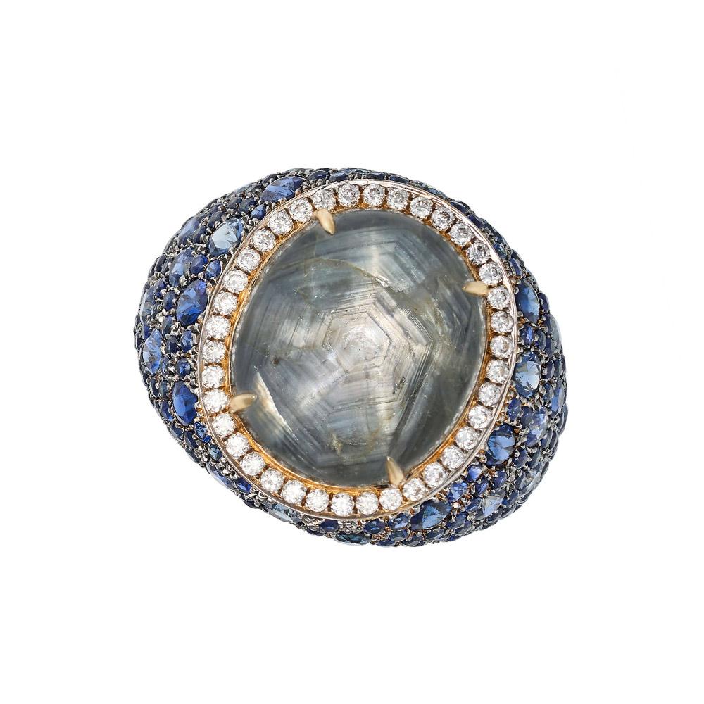 Round Cut Fei Liu Star Sapphire, Diamond and Sapphire 18 Carat Yellow Gold Cocktail Ring For Sale