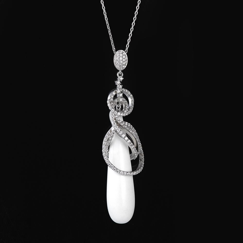 Fei Liu Teardrop Weißer Achat Cubic Zirkonia Swirl Anhänger (Zeitgenössisch)