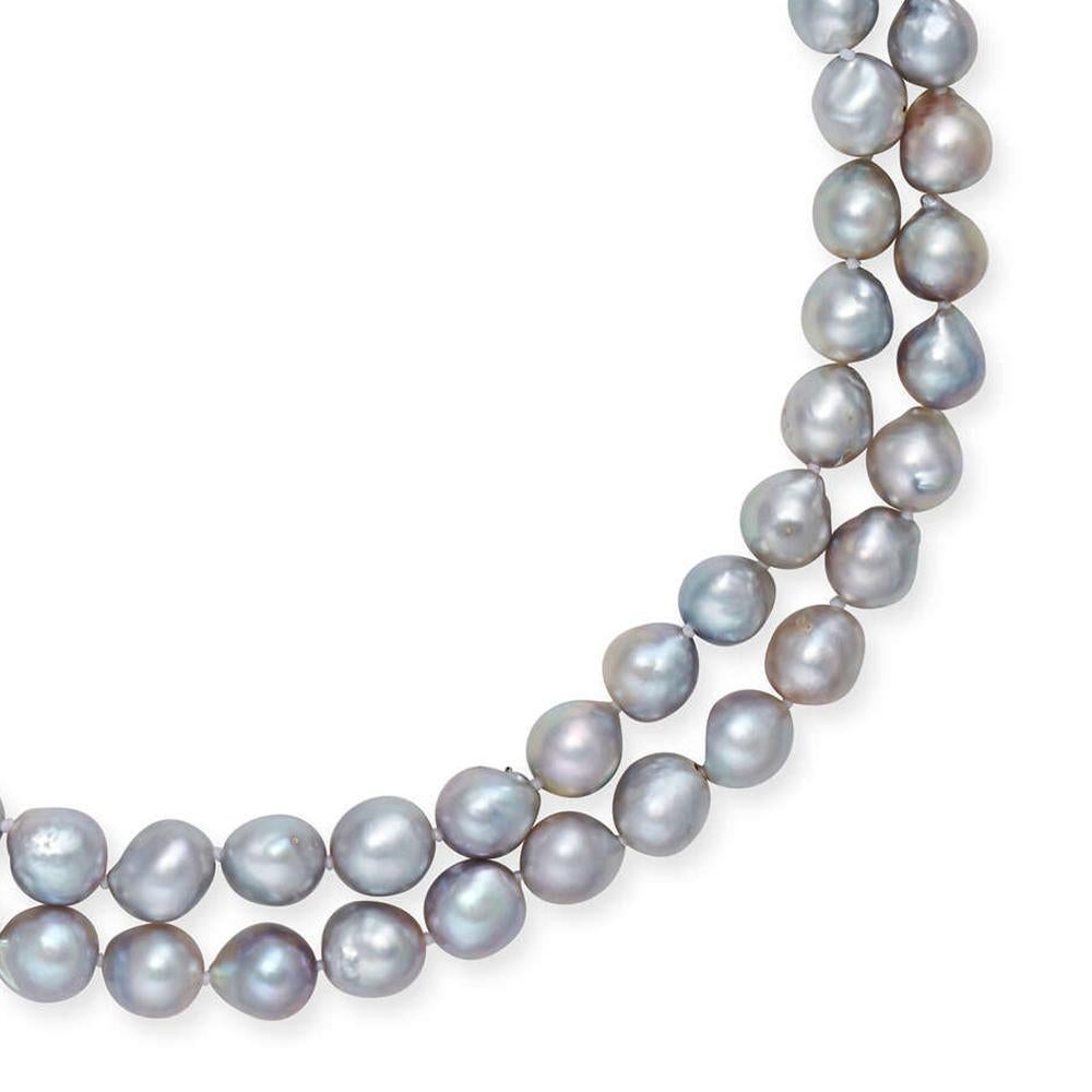 Fei Liu Zweistrangige graue Perlenkette mit Perlenkette -  16 Zoll (Zeitgenössisch) im Angebot