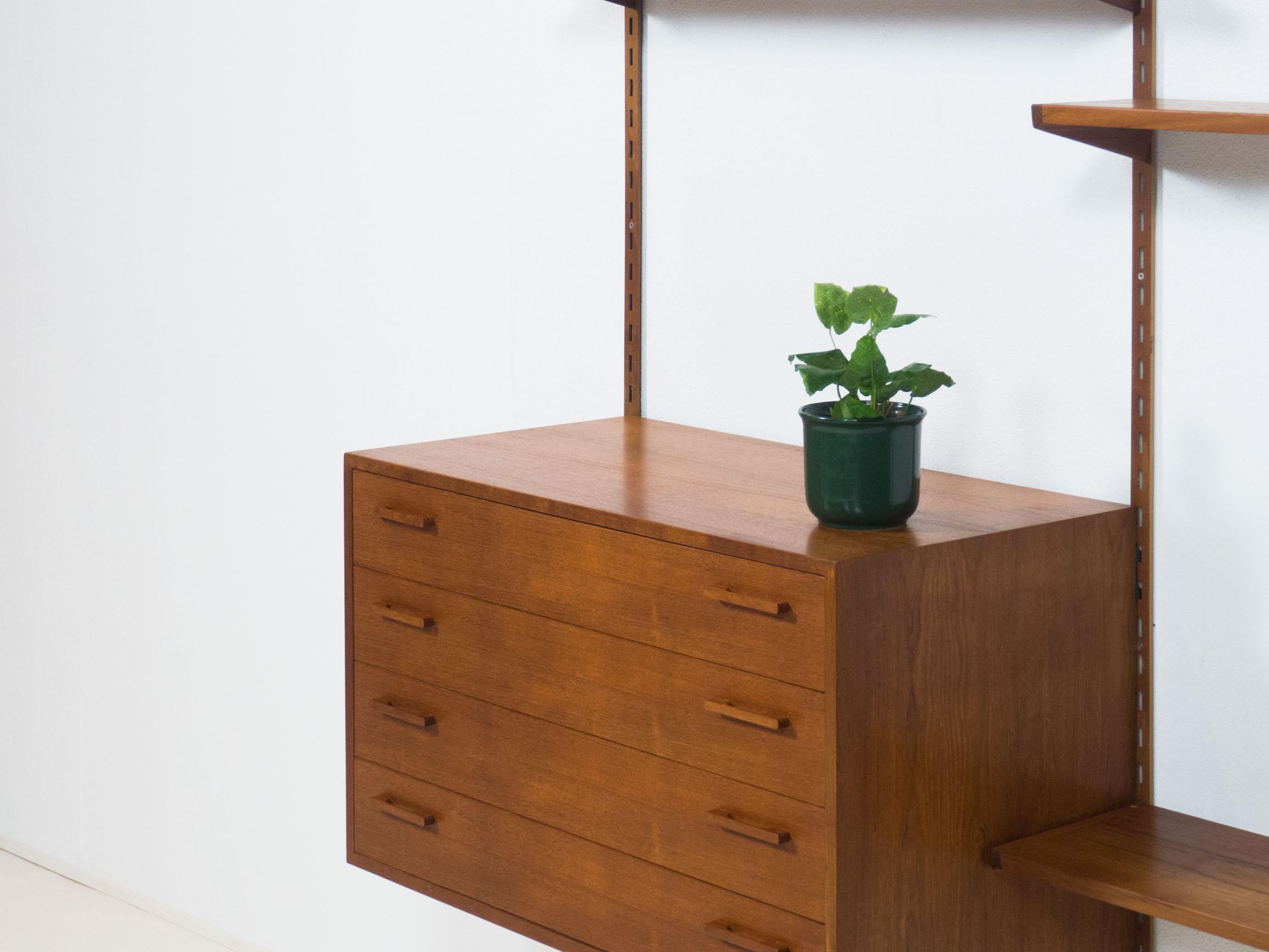 Mid-Century Modern Feldballes Møbelfabrik Teak Wall Unit – Kai Kristiansen